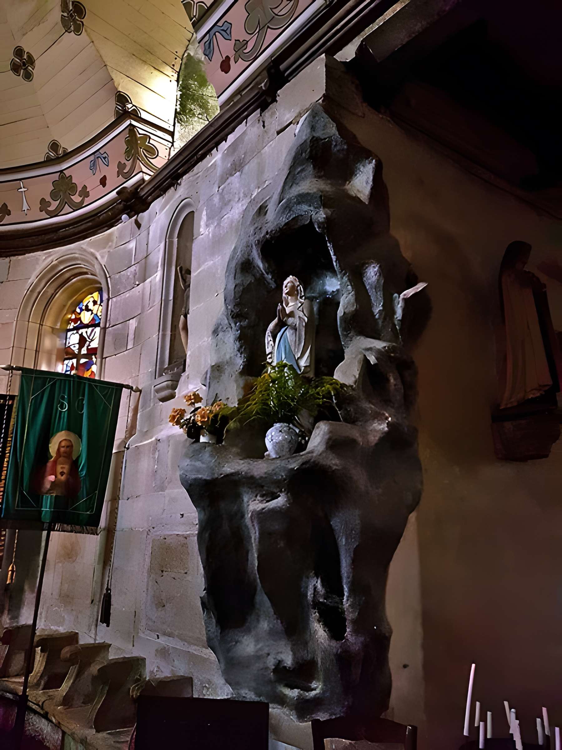 Eglise Saint-Jean-Baptiste, dite aussi Sainte-Anne