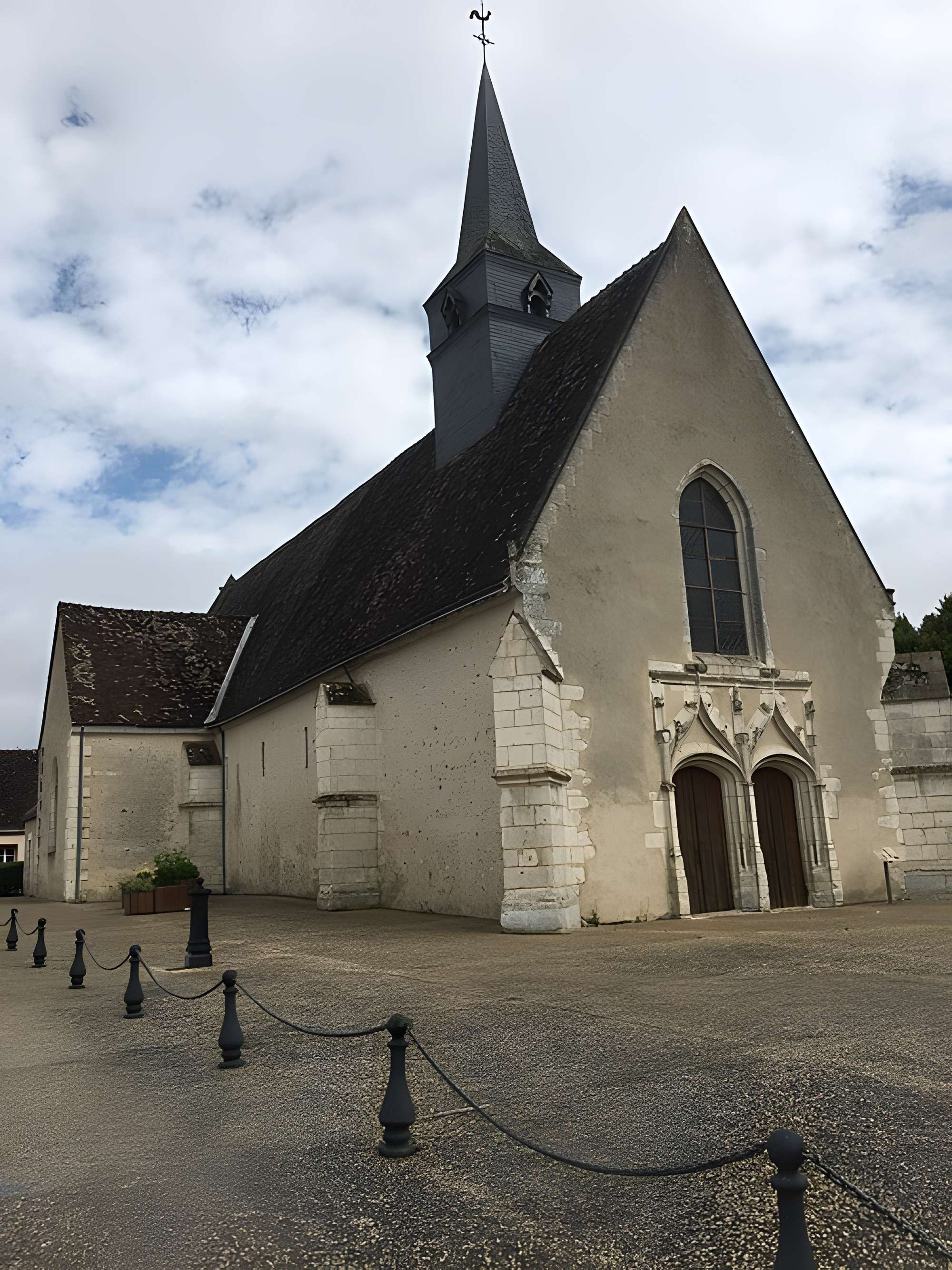 Église Sainte-Anne-et-Saint-Pierre de Busloup