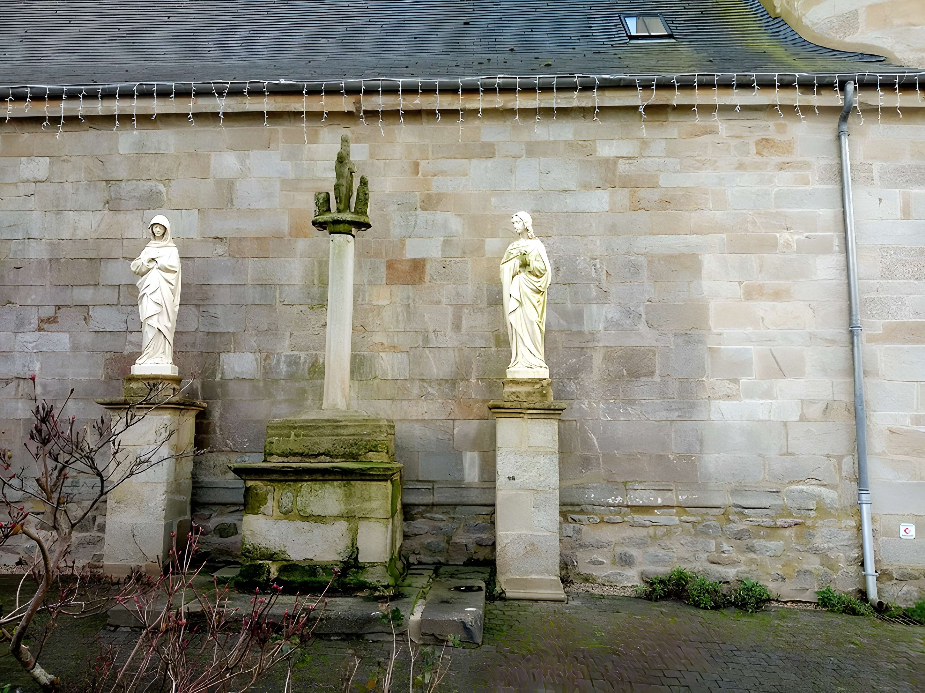 Église Sainte-Barbe de Moustoir-Ac