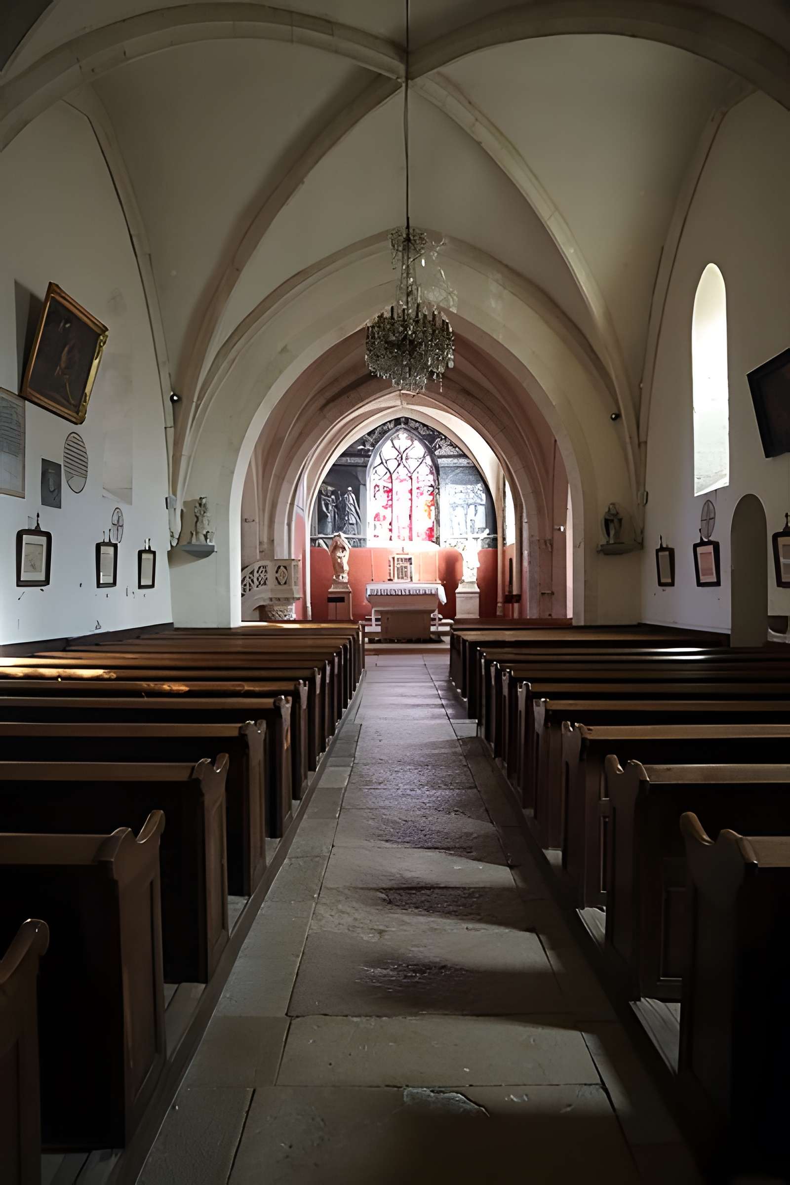 Église Sainte-Barbe-et-Saint-Sébastien de Chambolle-Musigny