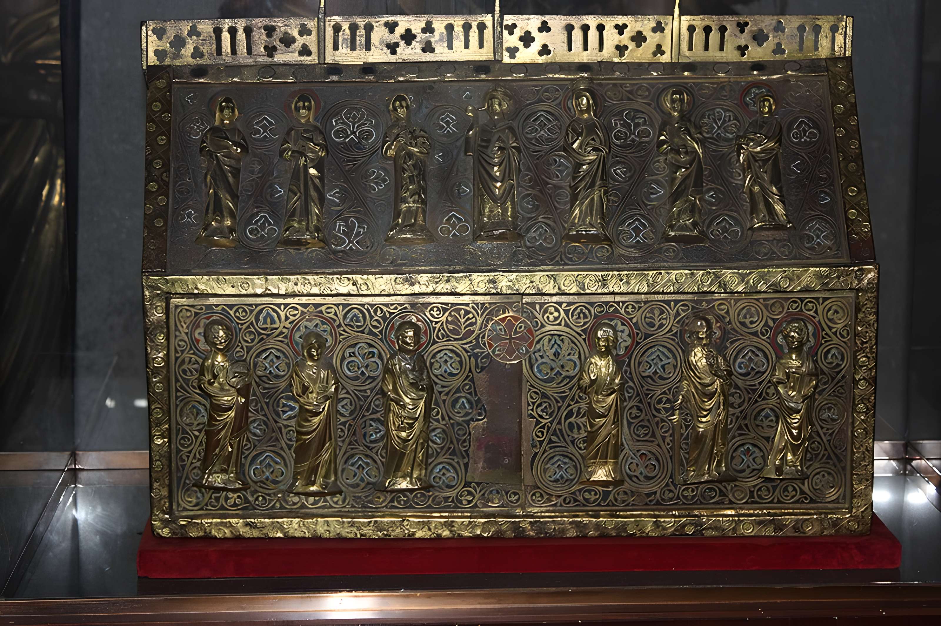 Église Saint-Ebons de Sarrancolin