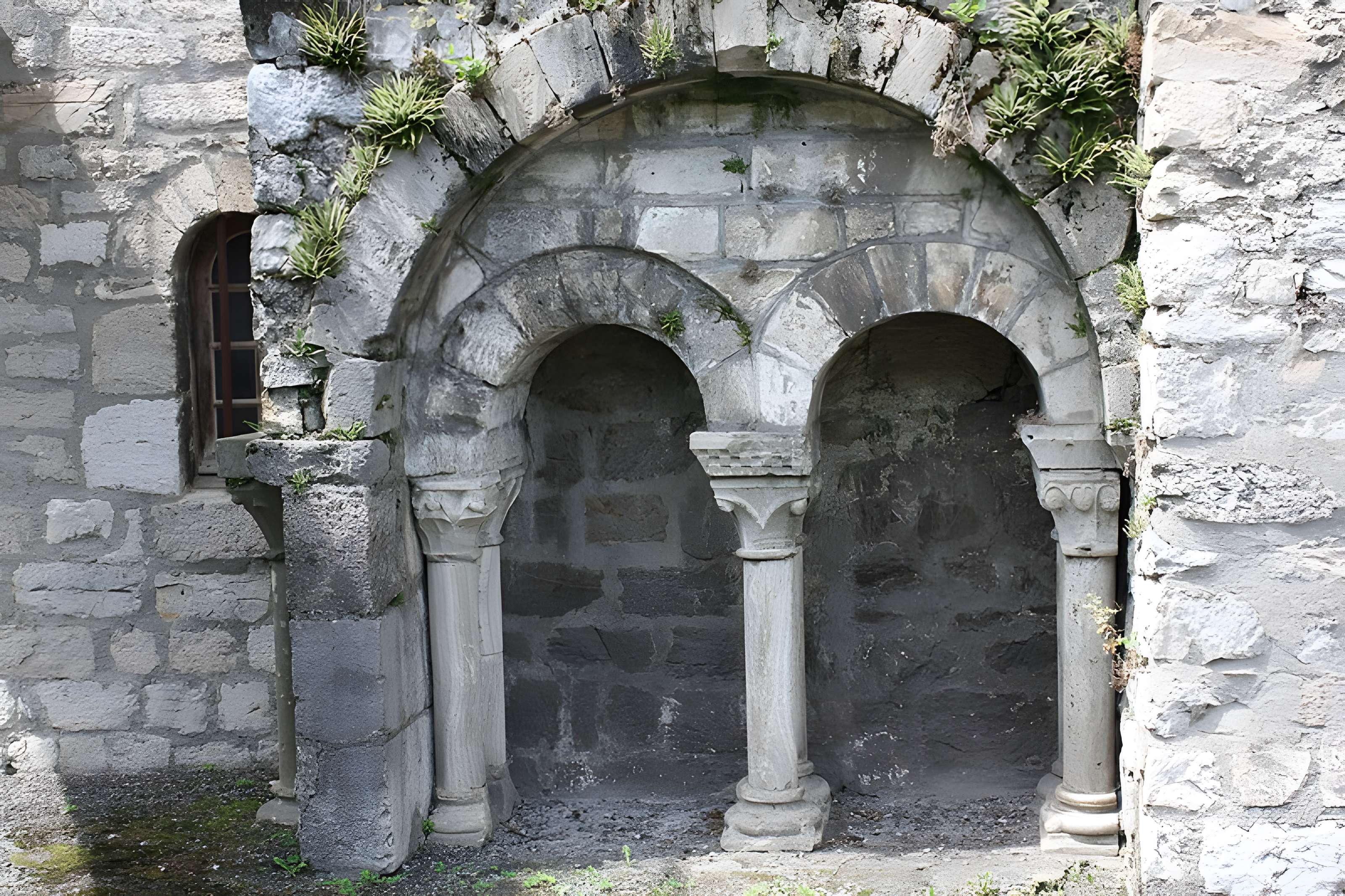 Église Saint-Ebons de Sarrancolin