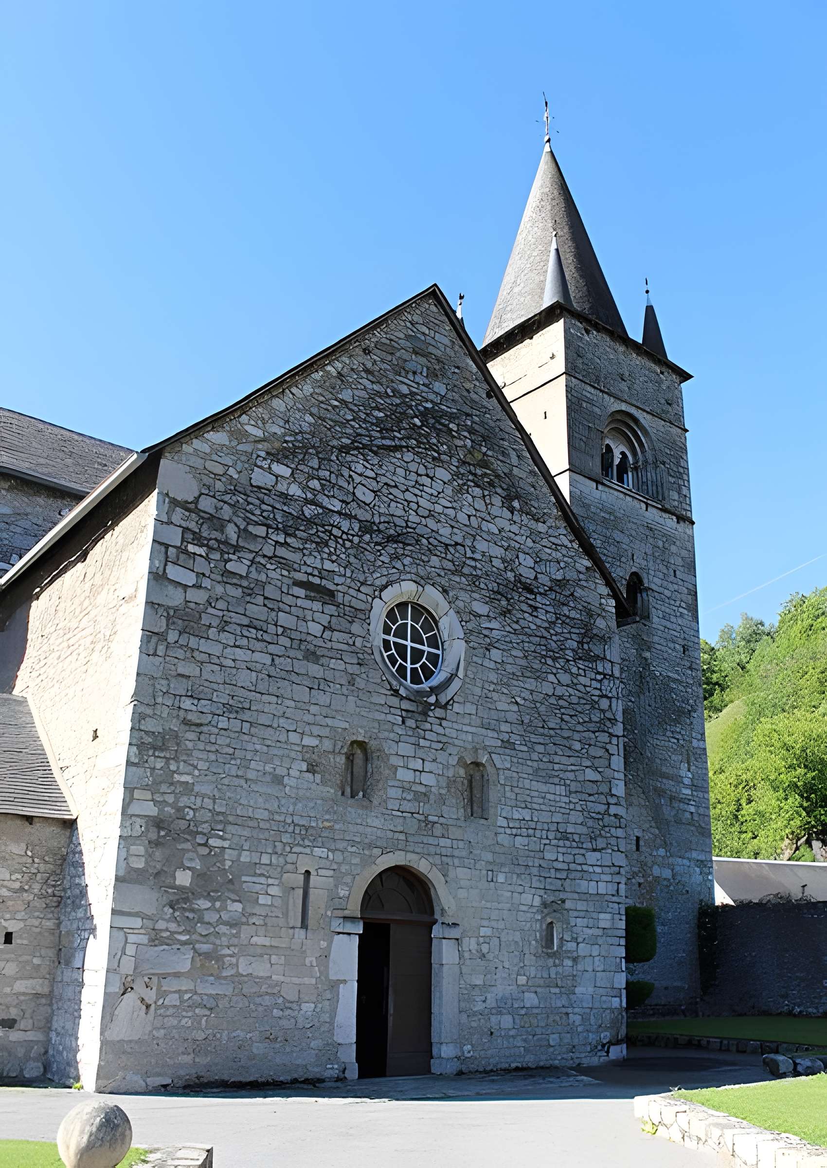 Église Saint-Ebons de Sarrancolin