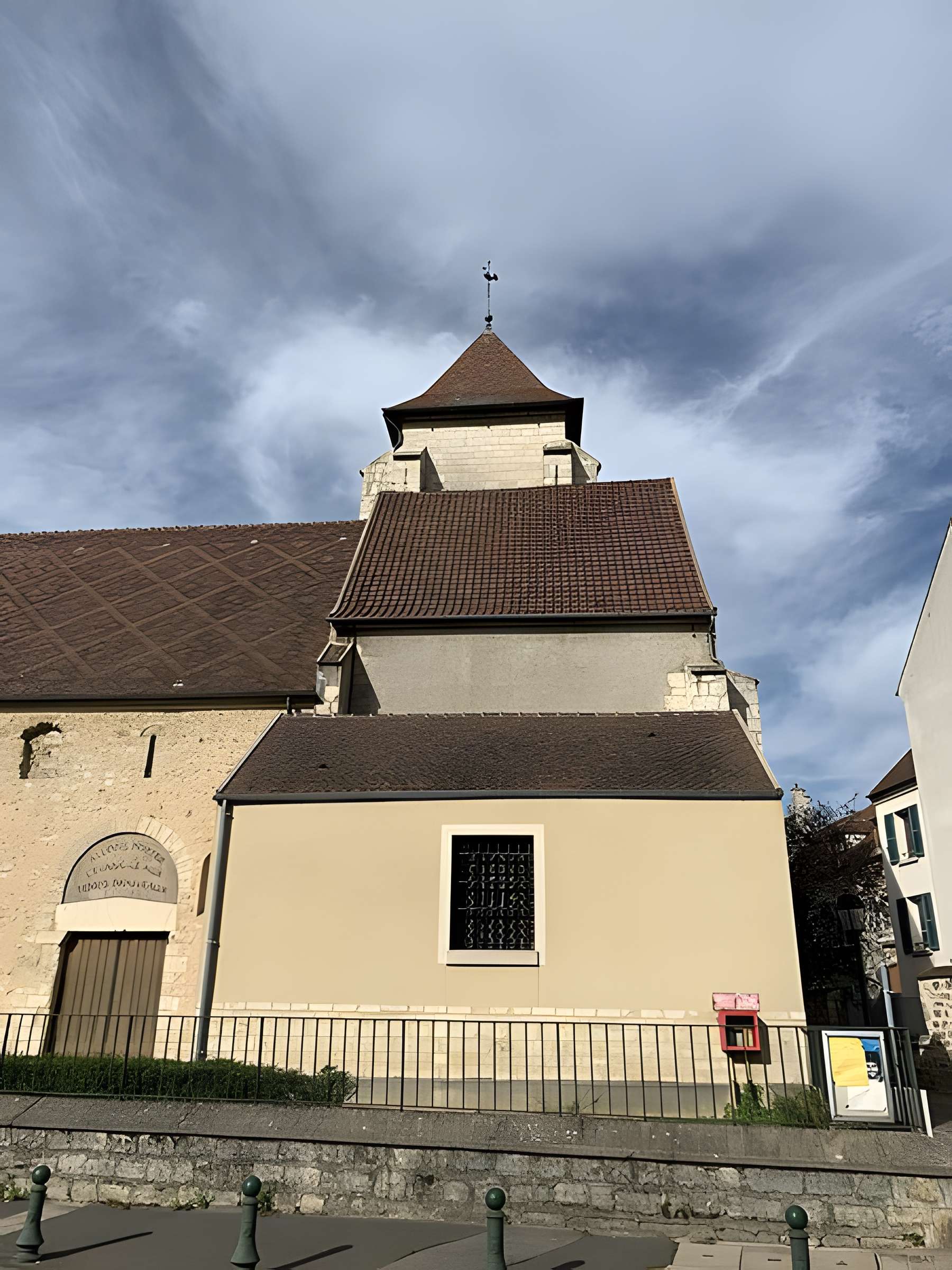 Église Sainte-Colombe de Chevilly-Larue