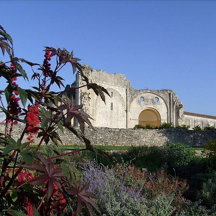 Photo de Prieuré ou Abbaye de Trizay en Charente-Maritime