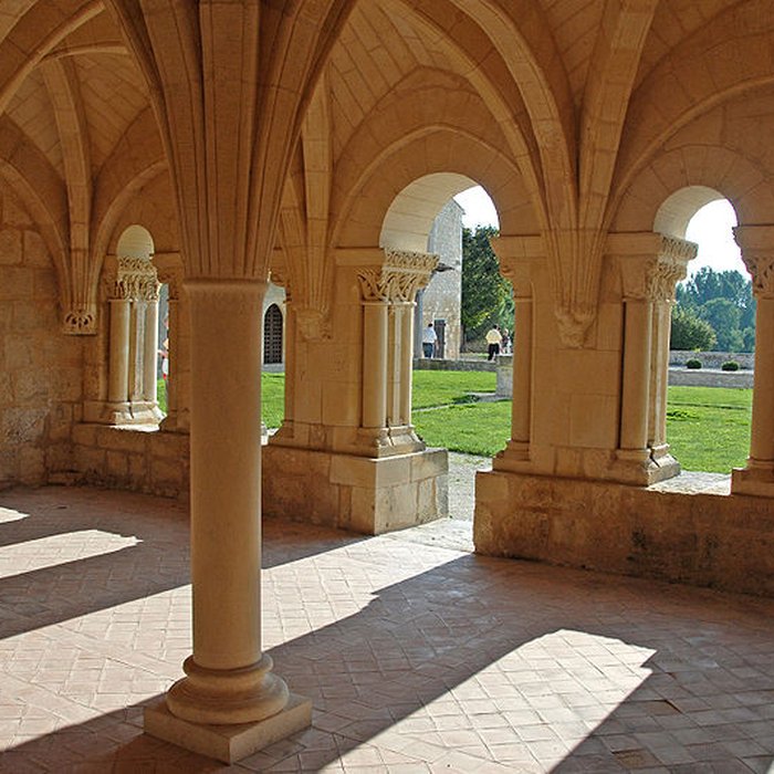Photo de Prieuré ou Abbaye de Trizay en Charente-Maritime