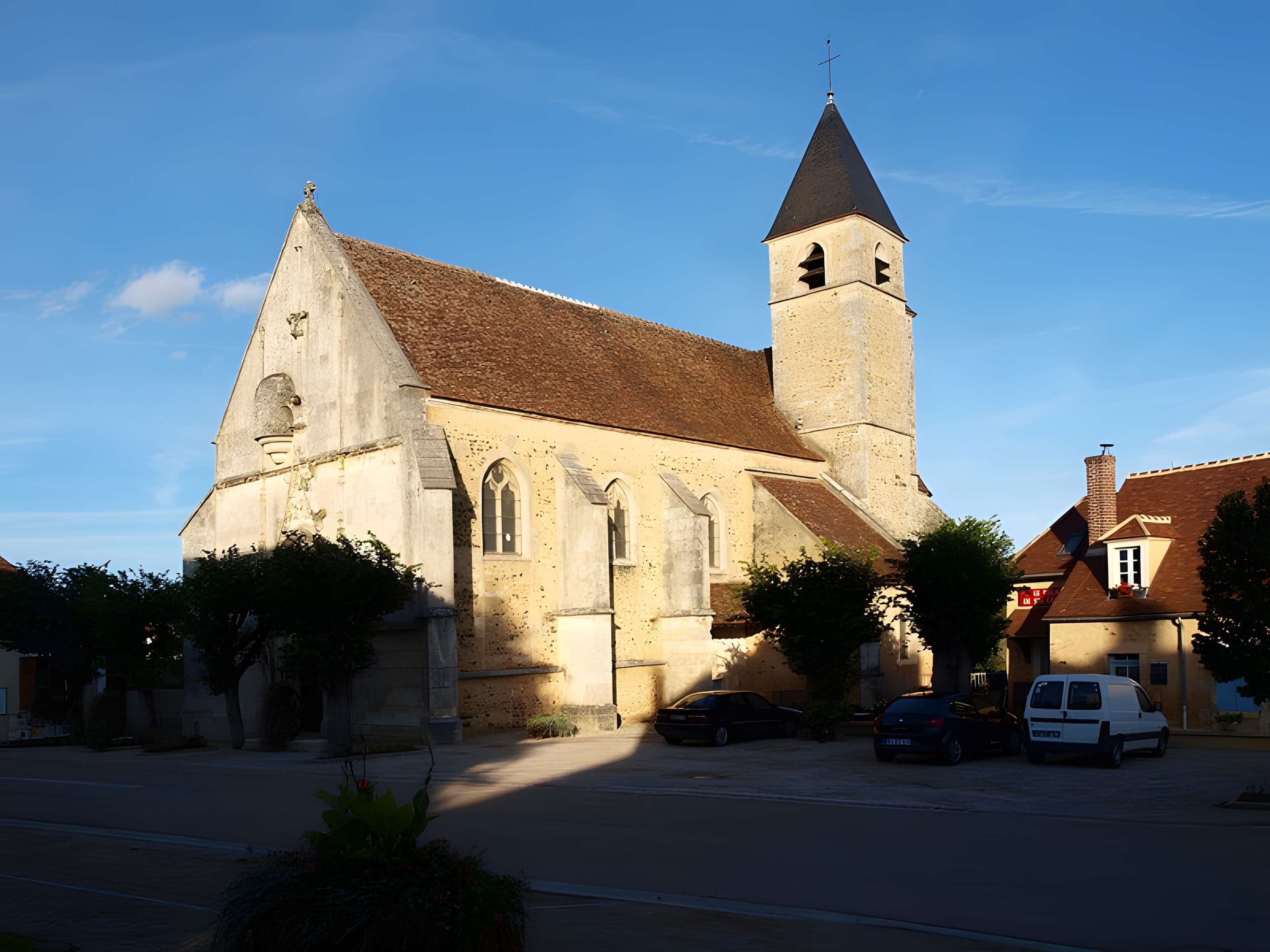 Église Sainte-Colombe de Sainte-Colombe-sur-Loing 