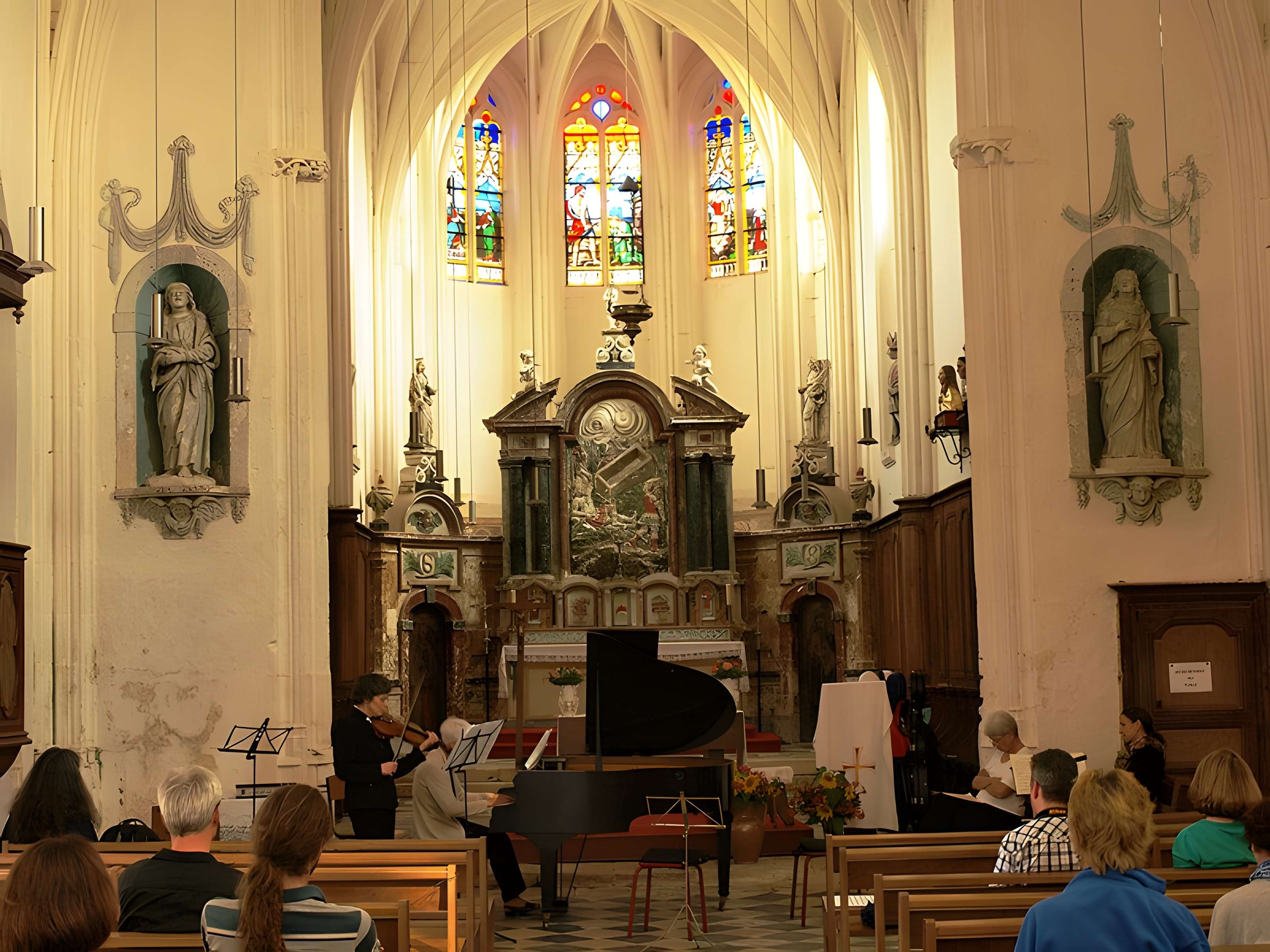 Église Sainte-Colombe de Sainte-Colombe-sur-Loing