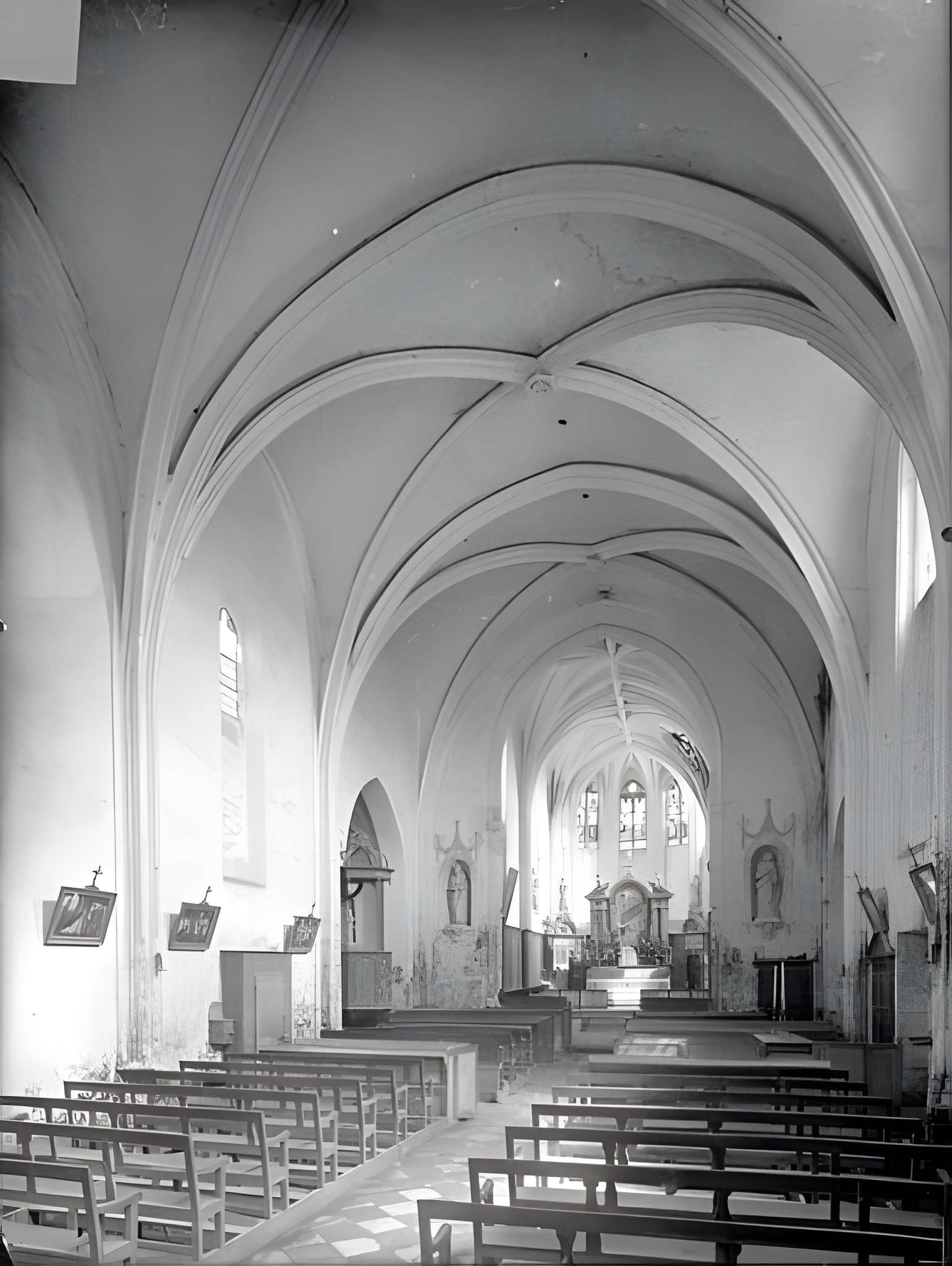 Église Sainte-Colombe de Sainte-Colombe-sur-Loing