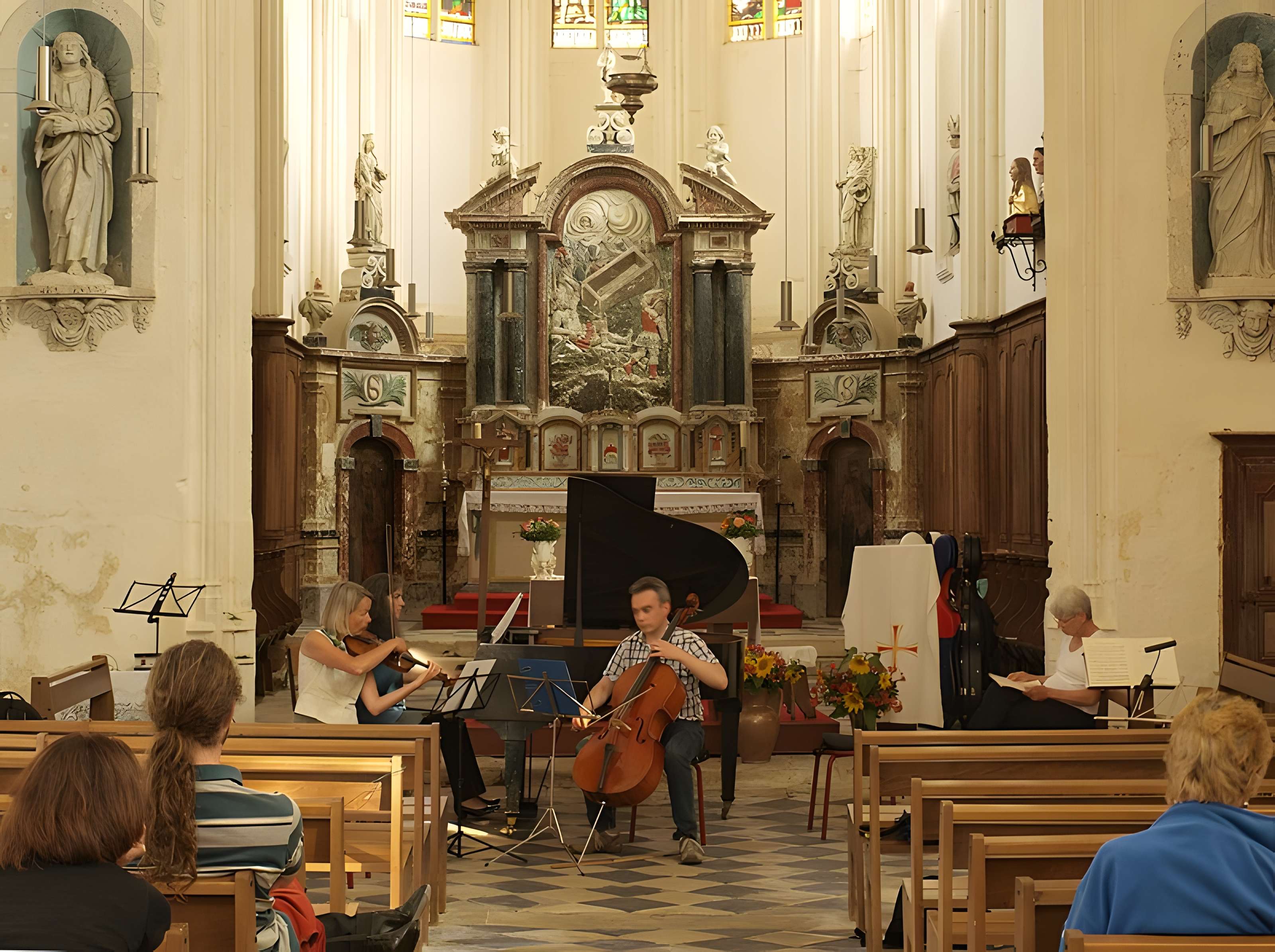 Église Sainte-Colombe de Sainte-Colombe-sur-Loing