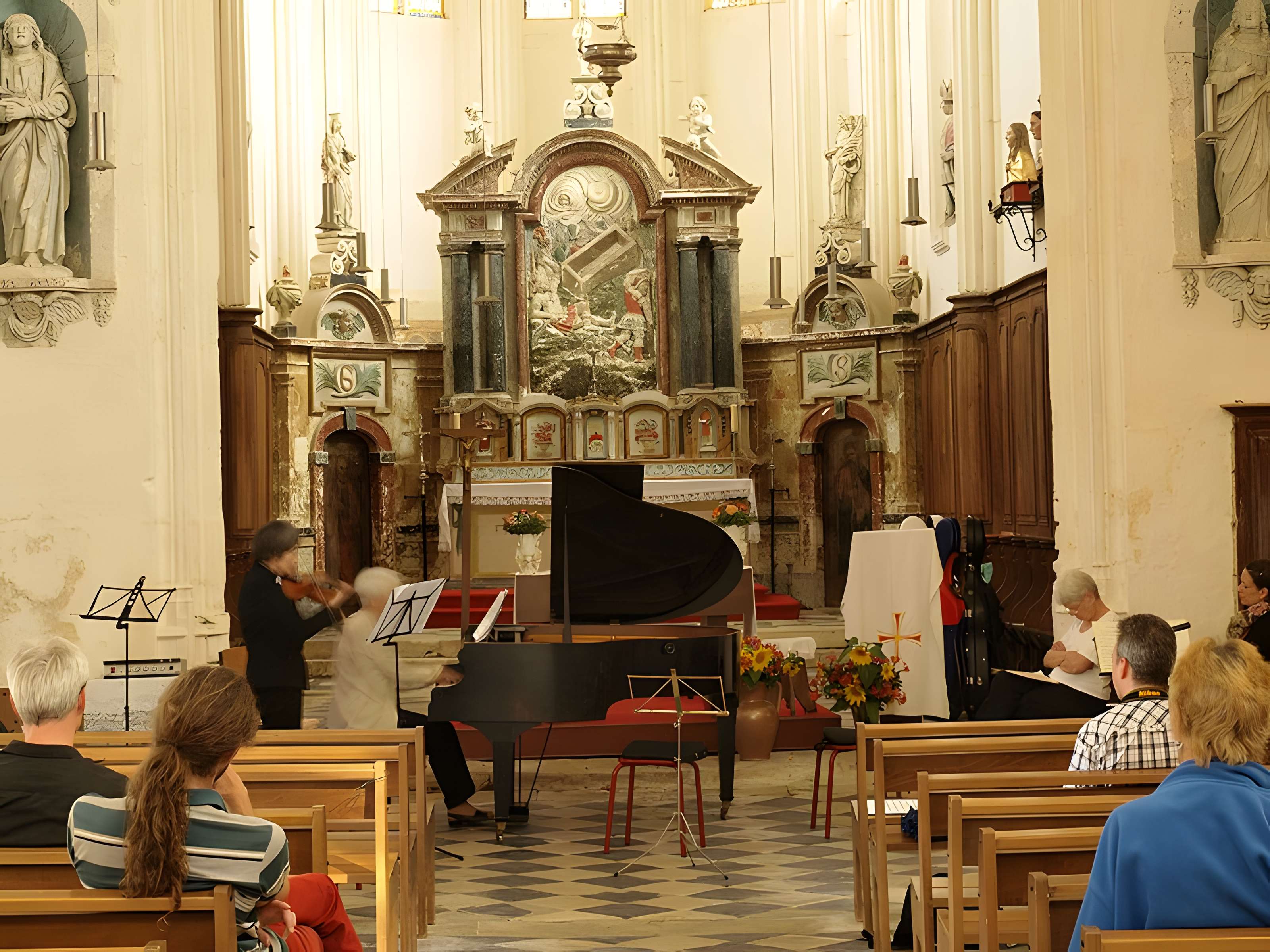 Église Sainte-Colombe de Sainte-Colombe-sur-Loing