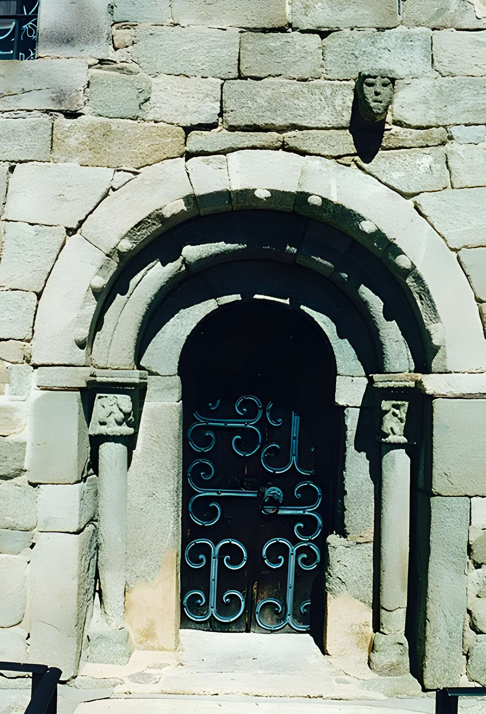 Église Sainte-Colombe de Via