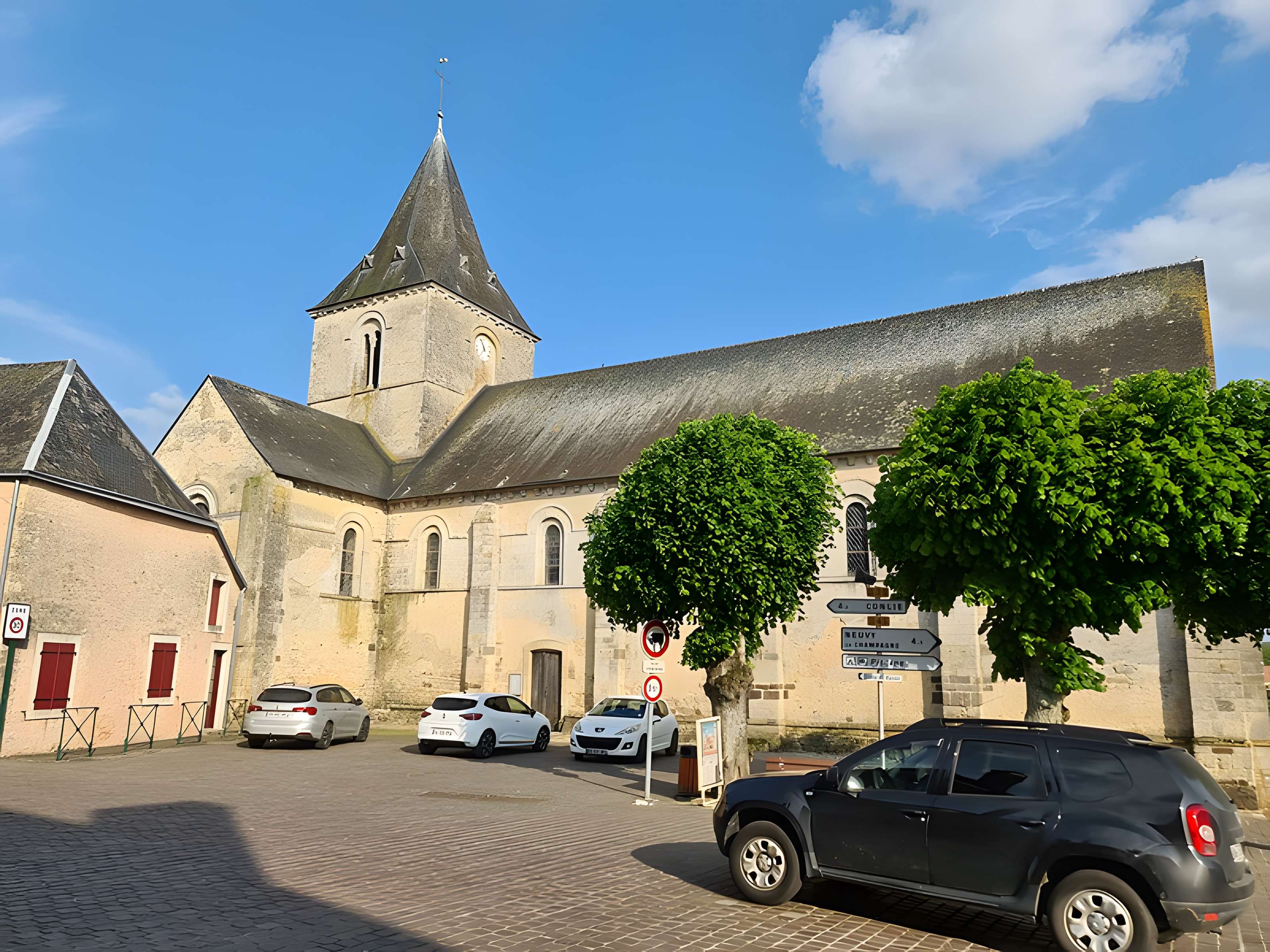 Église Sainte-Corneille-et-Saint-Cyprien de Tennie