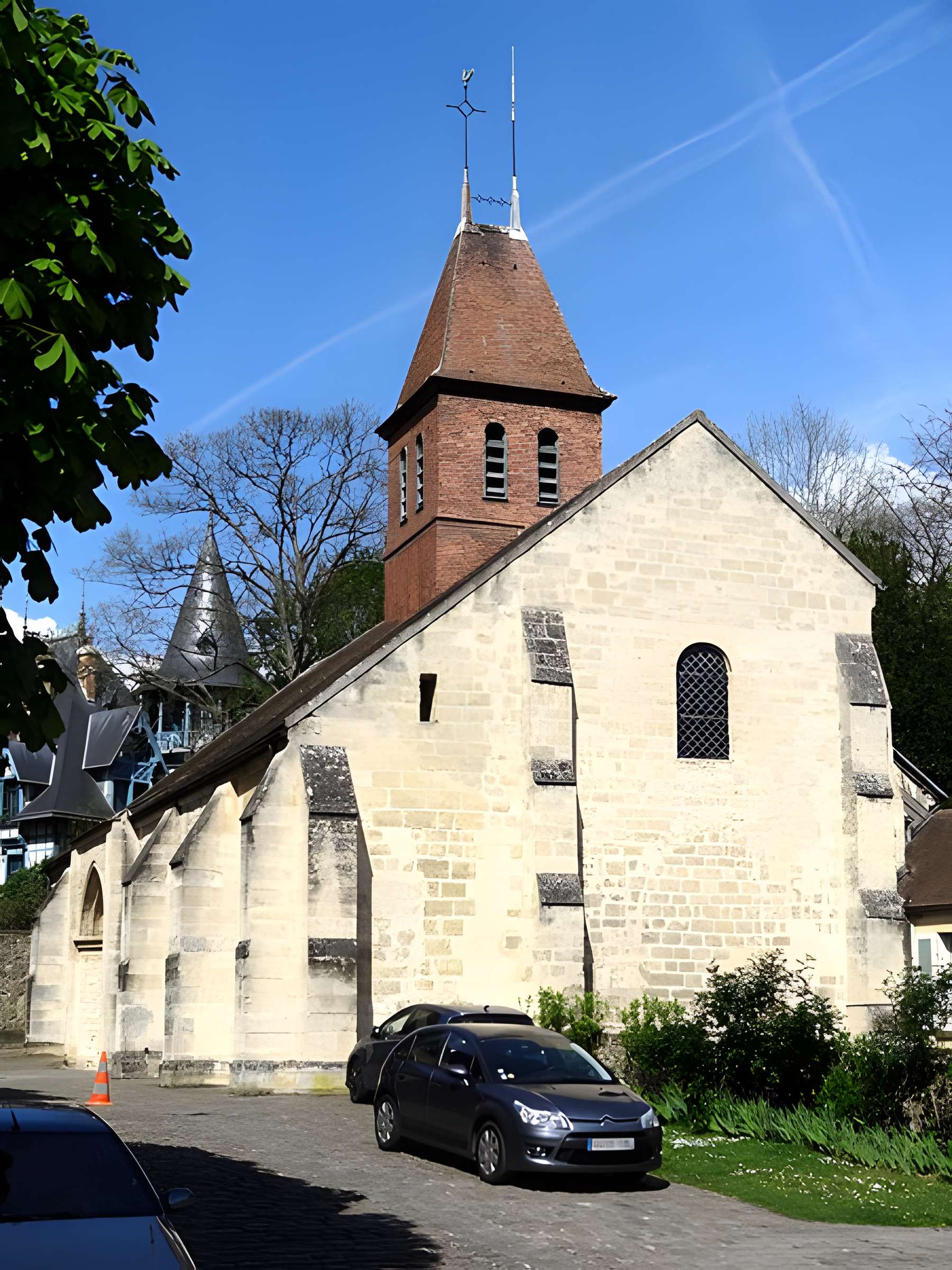 Église Sainte-Croix de Fourqueux