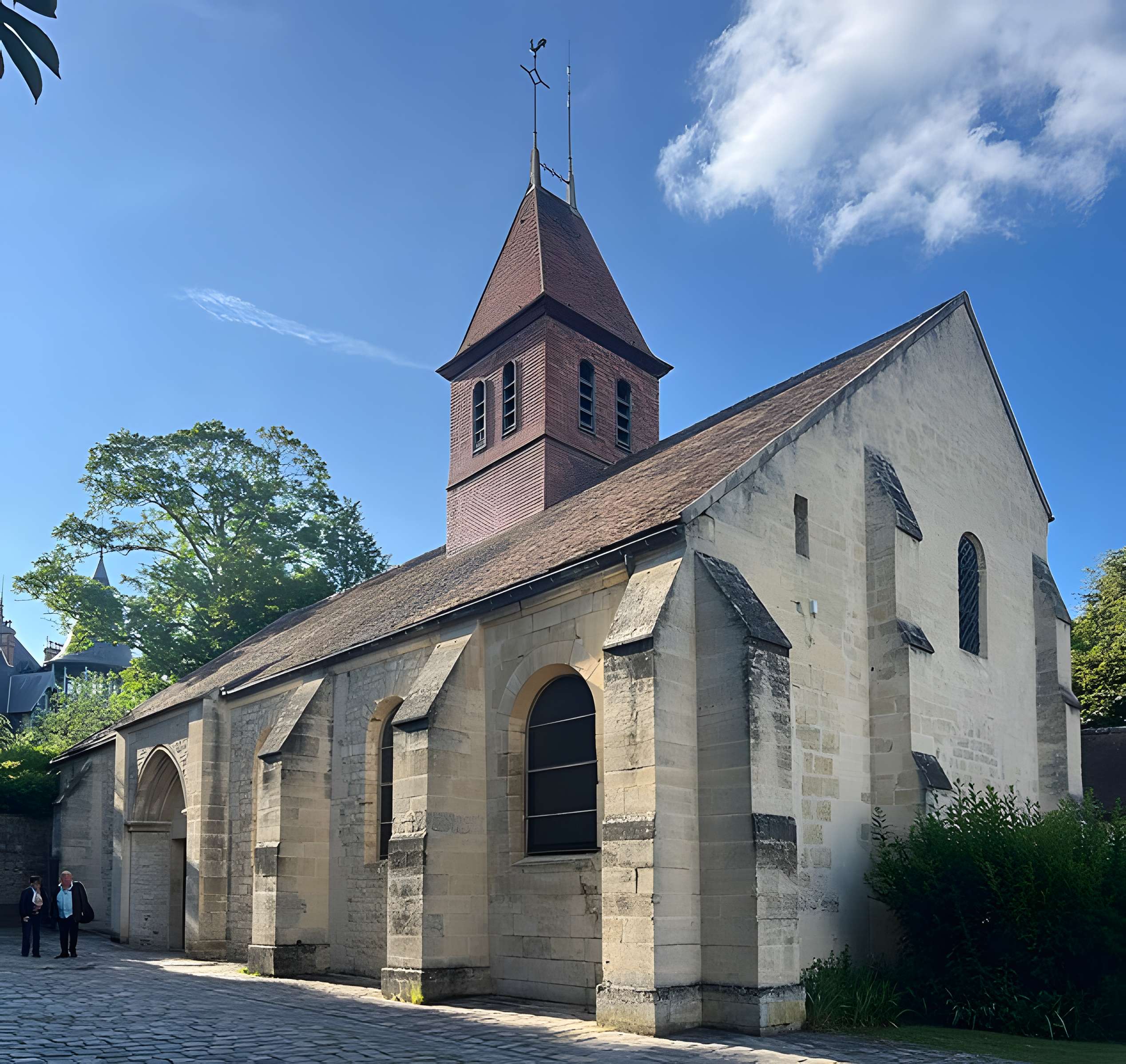 Église Sainte-Croix de Fourqueux