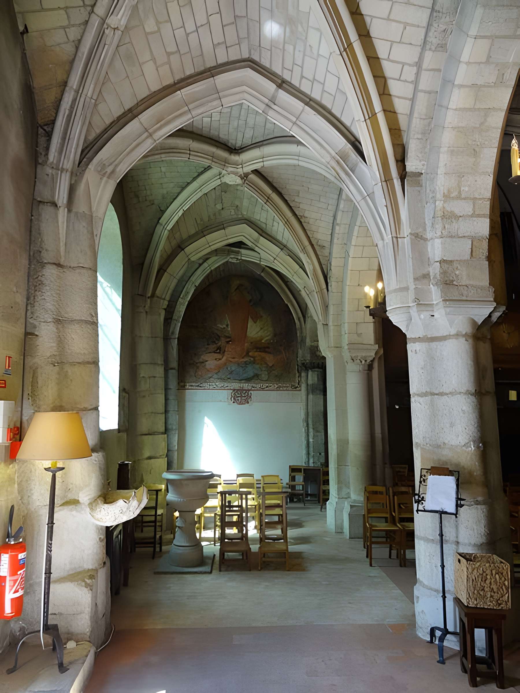 Église Sainte-Croix de Fourqueux