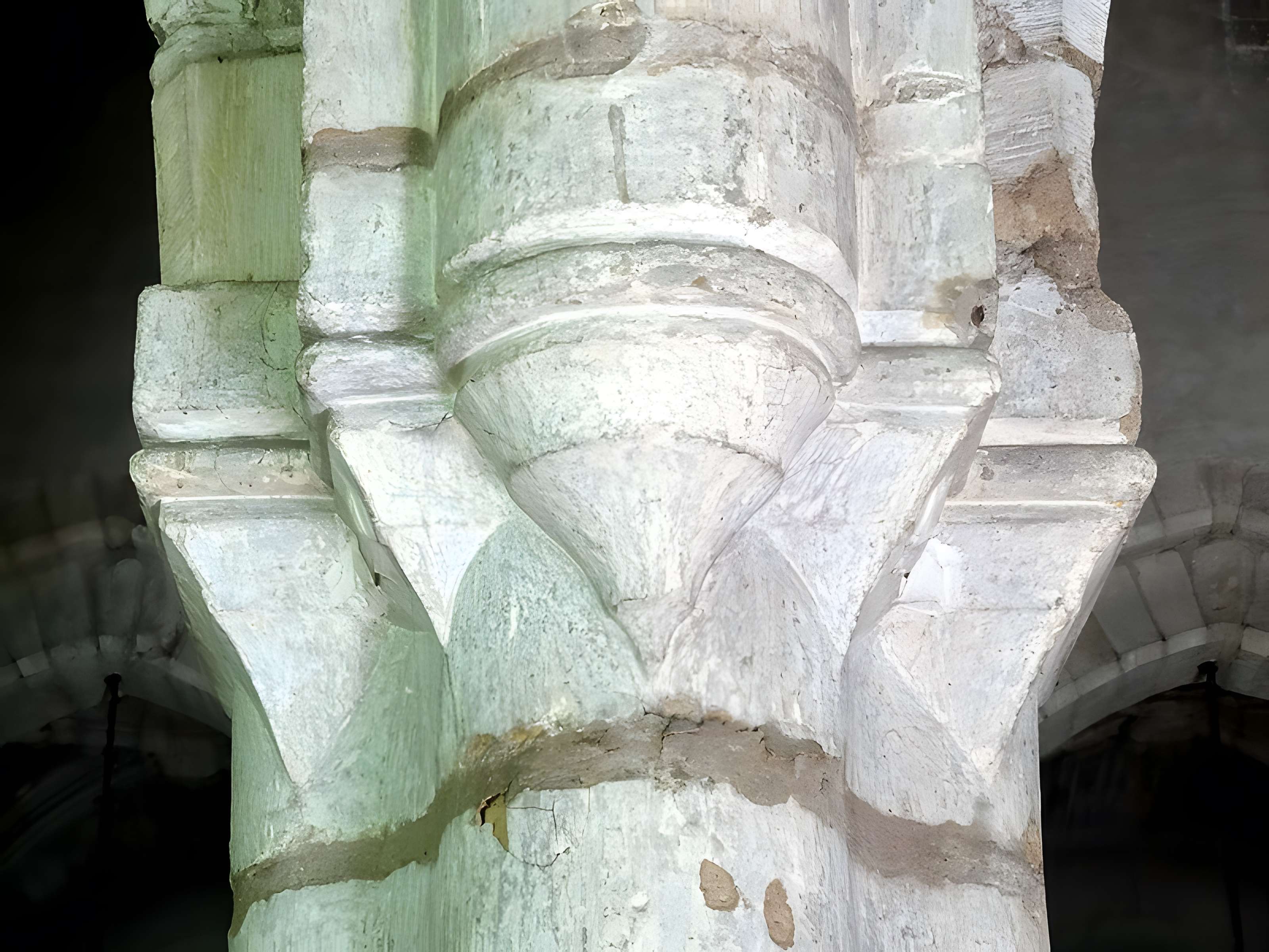 Église Sainte-Croix de Fourqueux