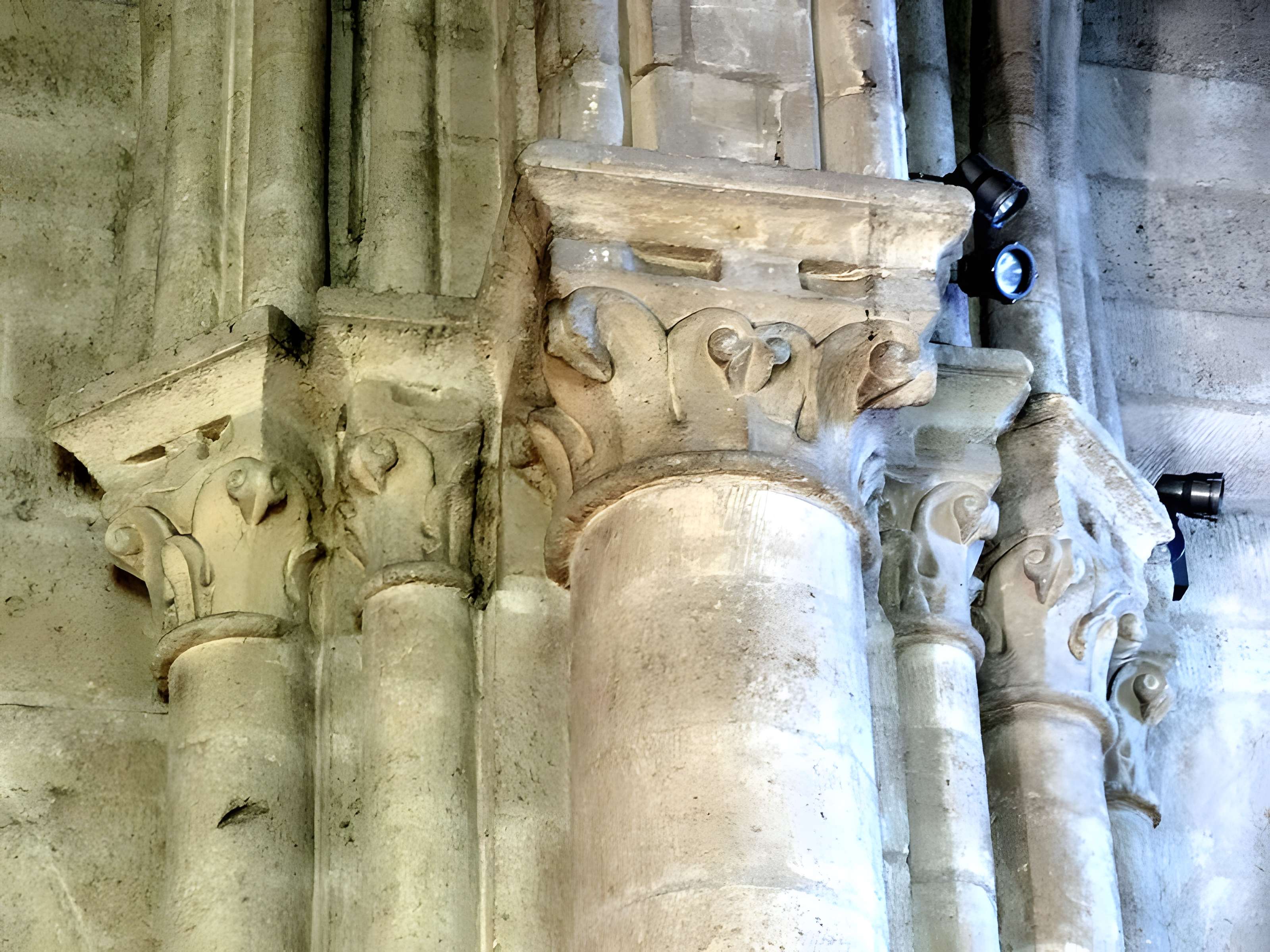 Église Sainte-Croix de Fourqueux