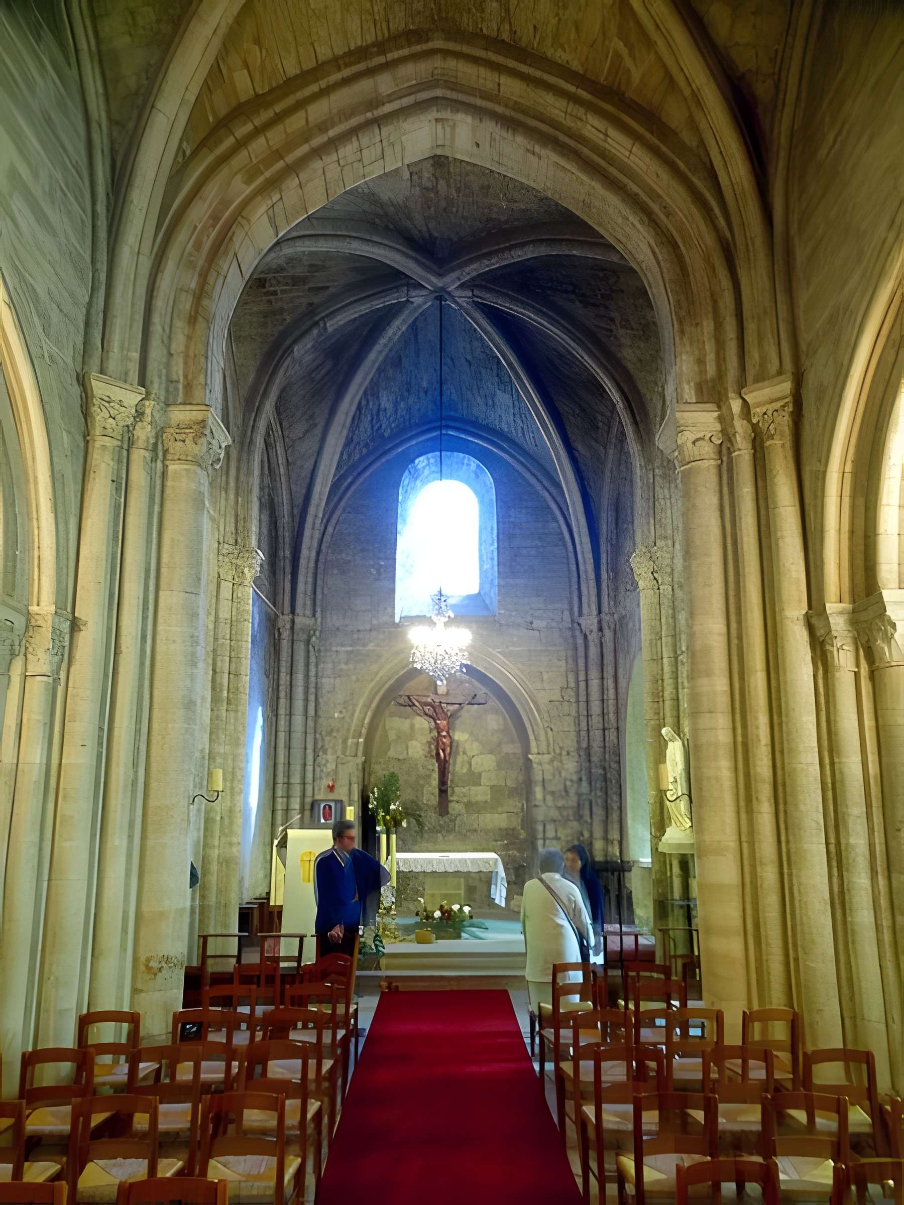 Église Sainte-Croix de Fourqueux