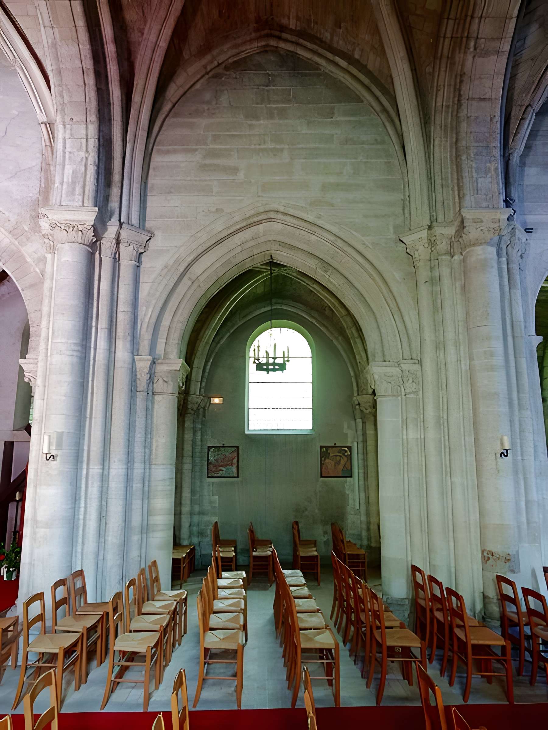 Église Sainte-Croix de Fourqueux