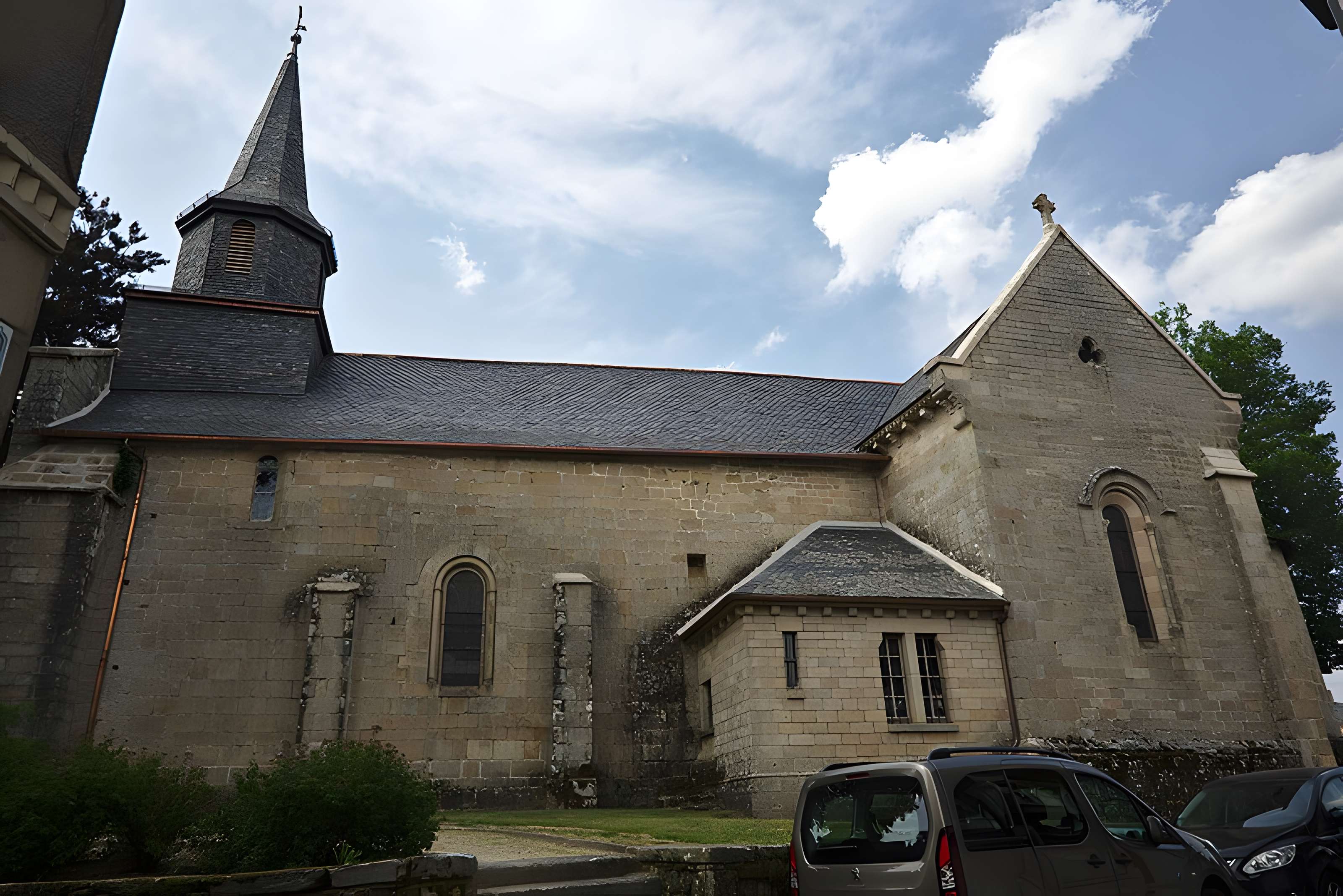 Église Sainte-Croix de Rosiers-d'Égletons