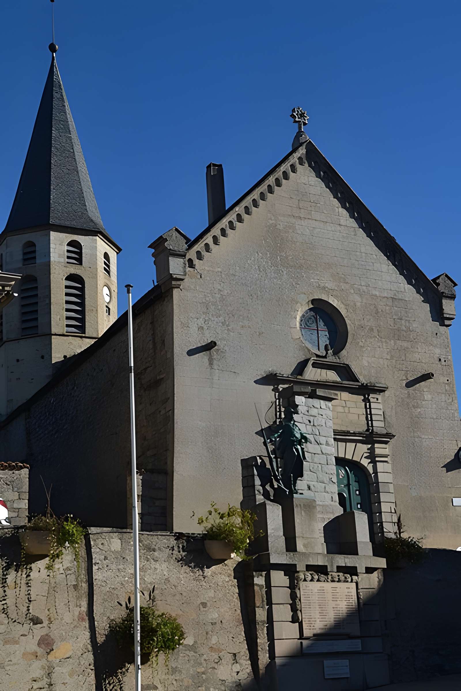 Église Sainte-Croix-Saint-Côme-et-Saint-Damien de Pierre-Buffière