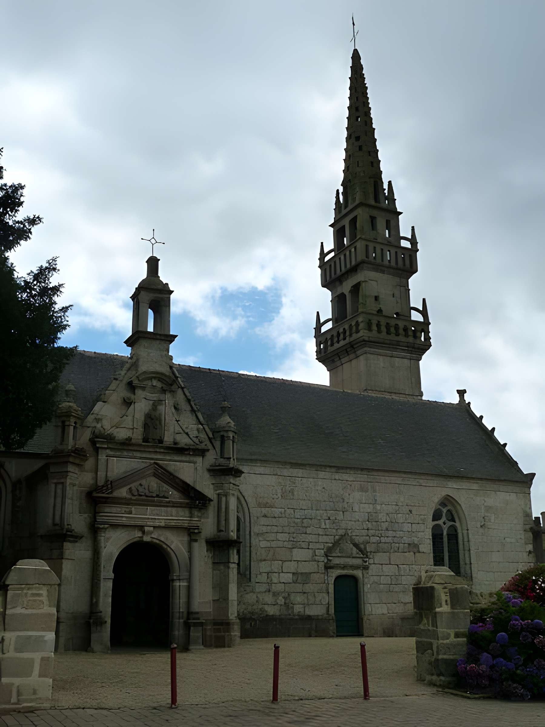 Église Saint-Edern de Plouédern 