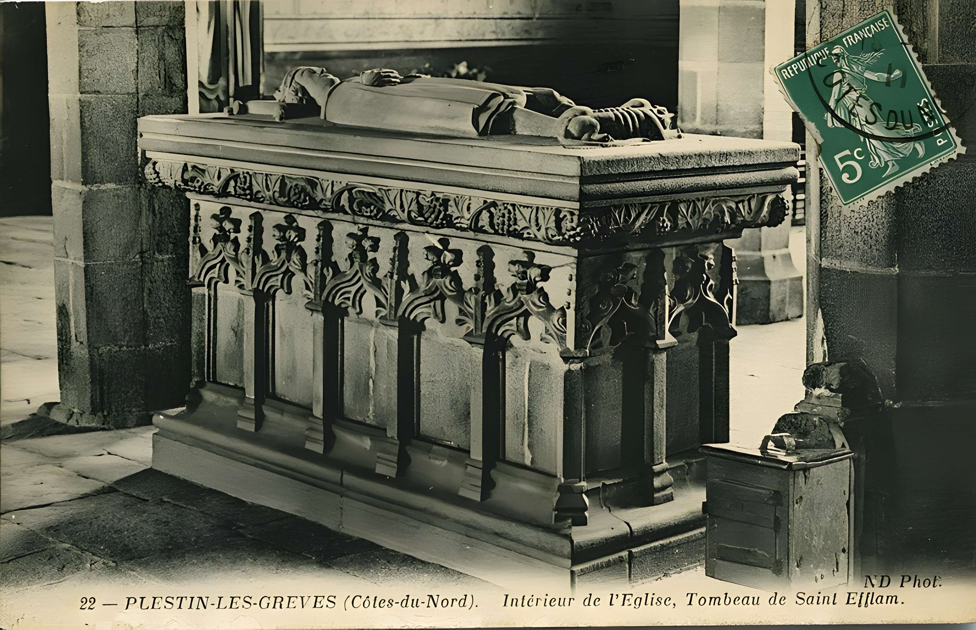 Église Saint-Efflam de Plestin-les-Grèves