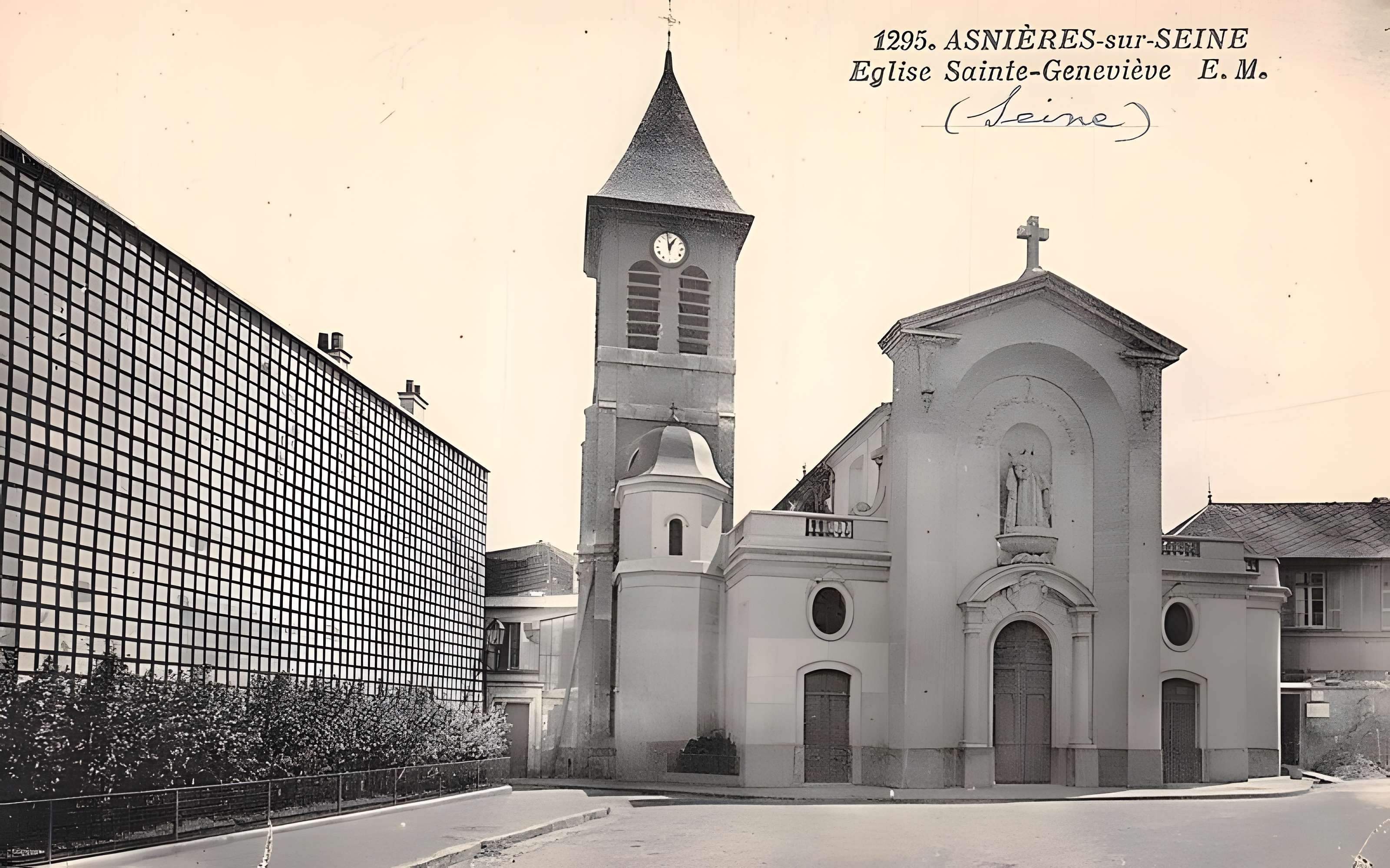 Église Sainte-Geneviève d'Asnières-sur-Seine
