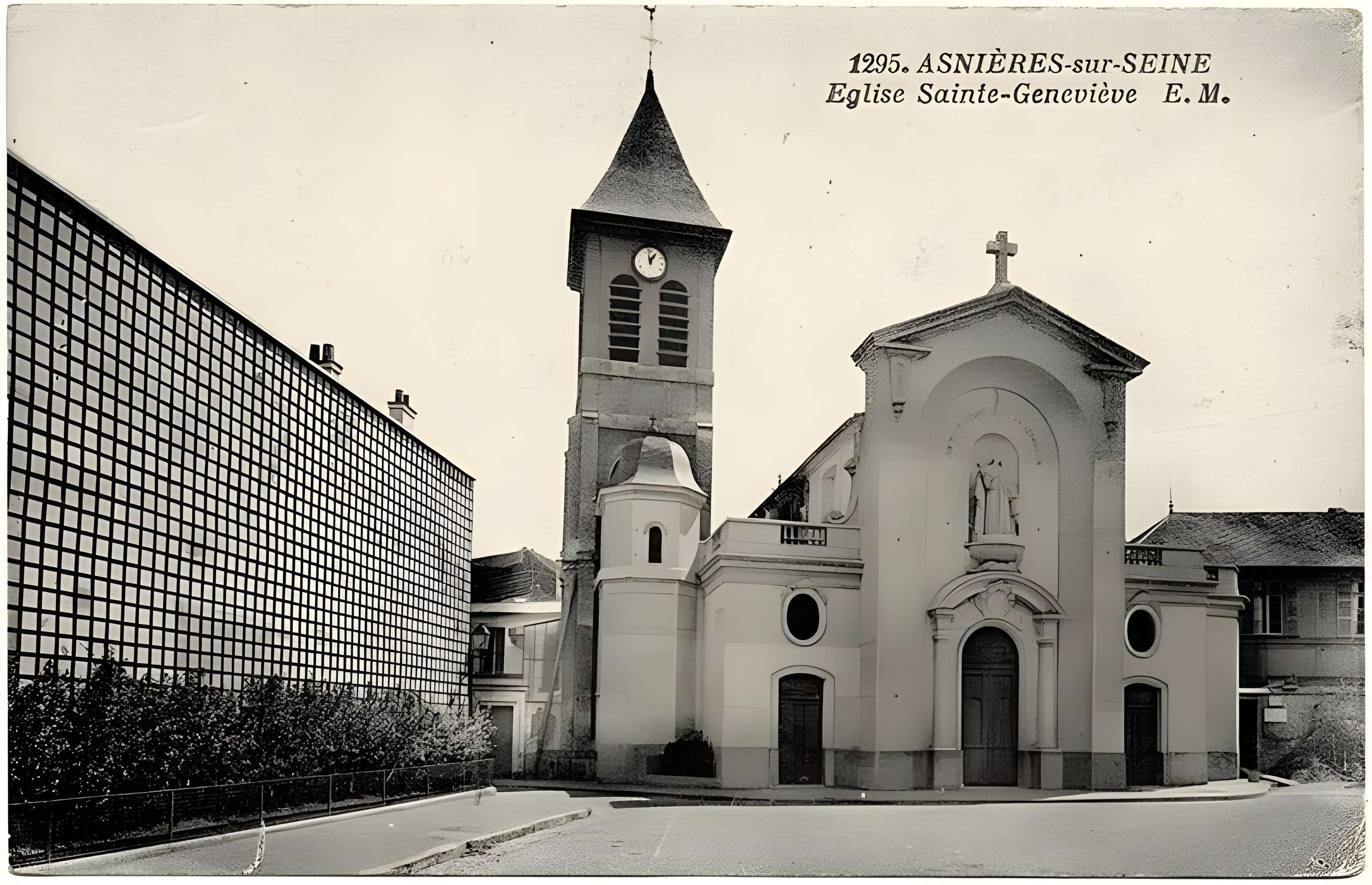Église Sainte-Geneviève d'Asnières-sur-Seine