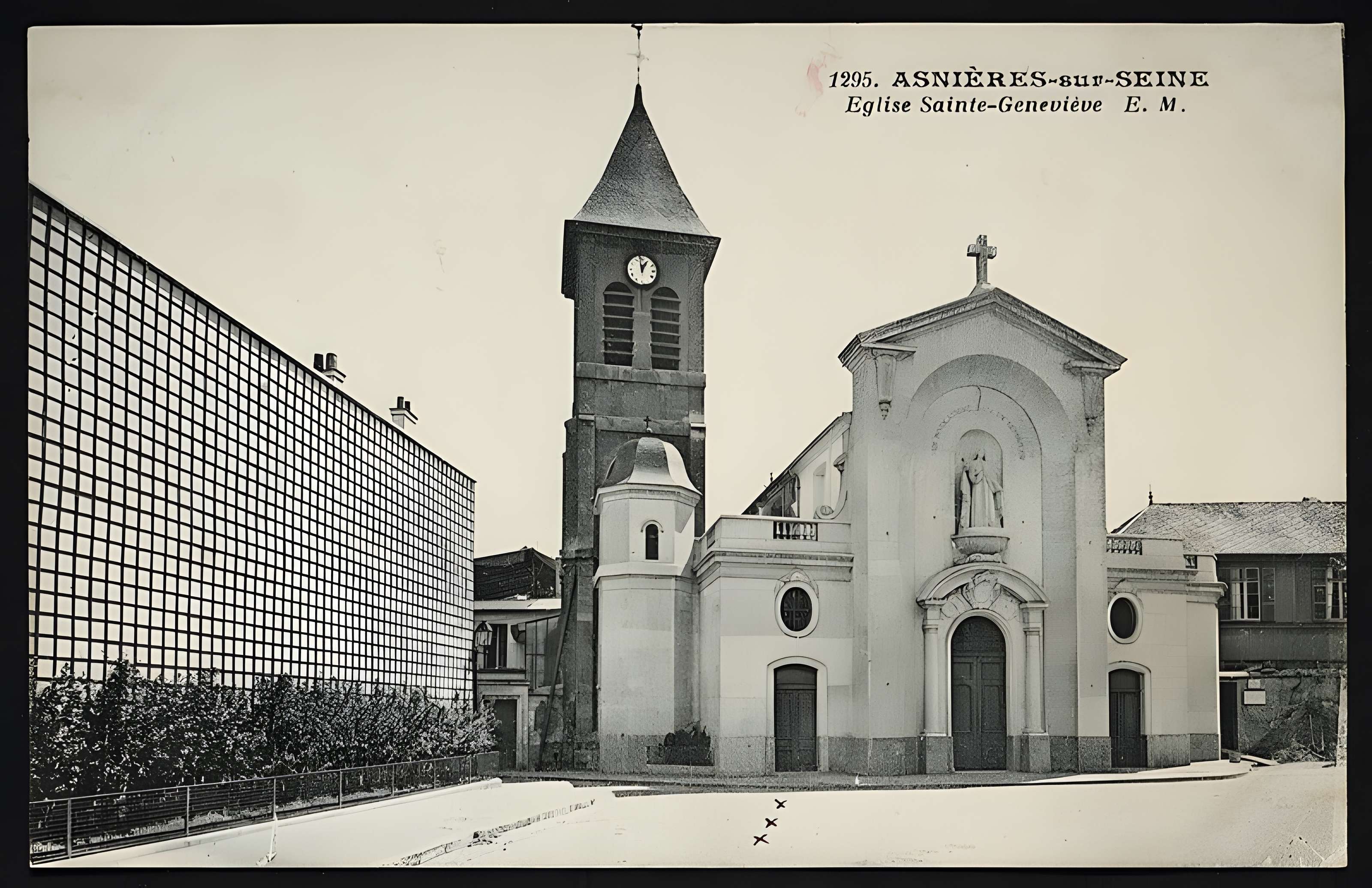 Église Sainte-Geneviève d'Asnières-sur-Seine