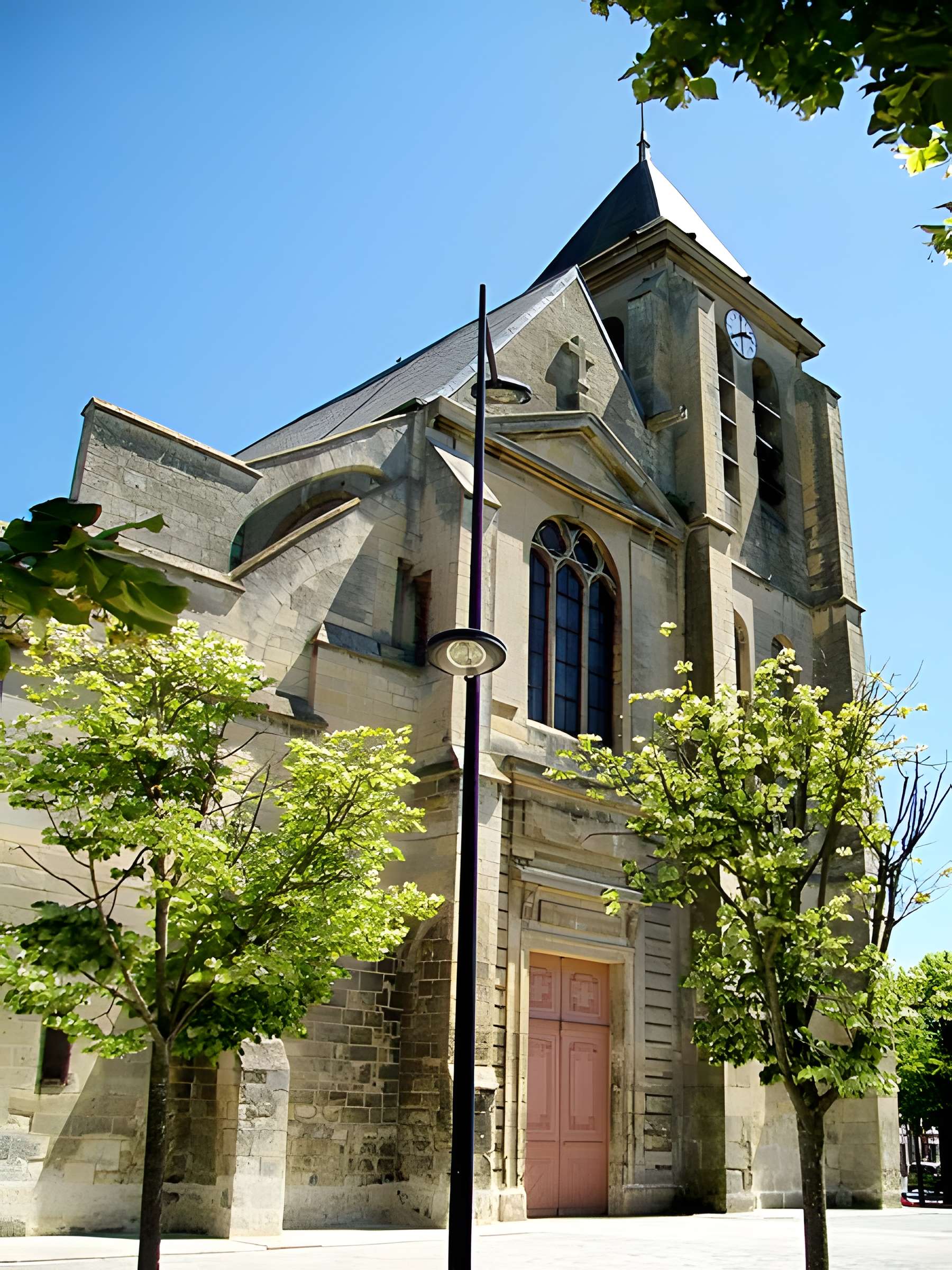 Église Sainte-Geneviève de Gouvieux