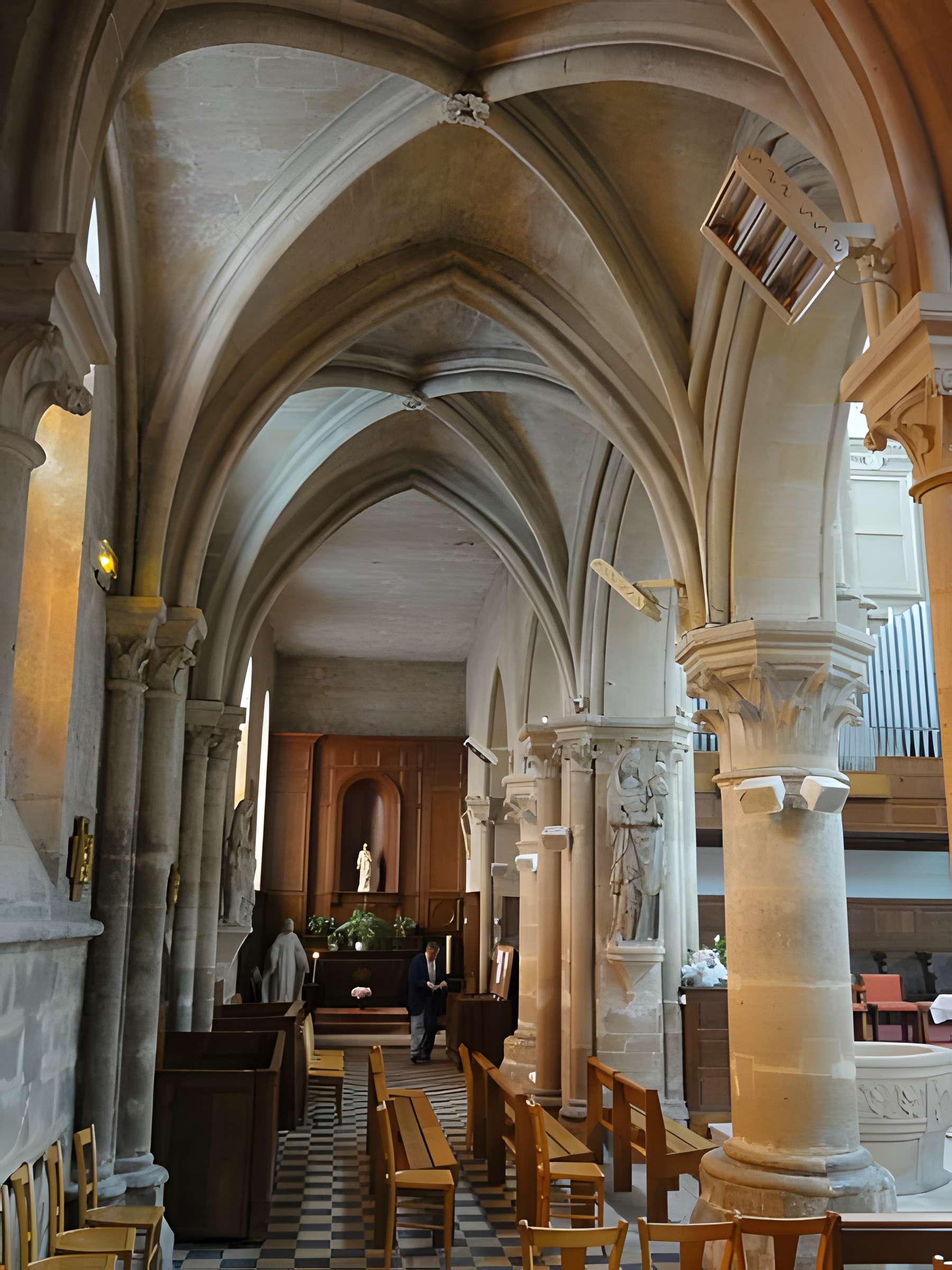 Église Sainte-Geneviève de Gouvieux