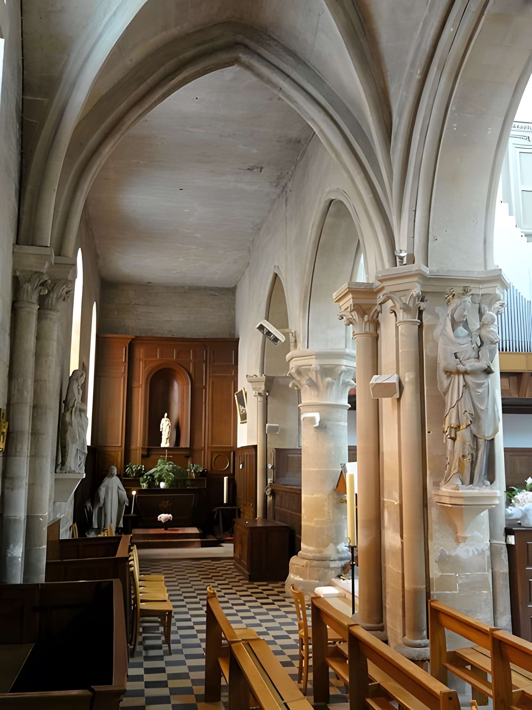 Église Sainte-Geneviève de Gouvieux