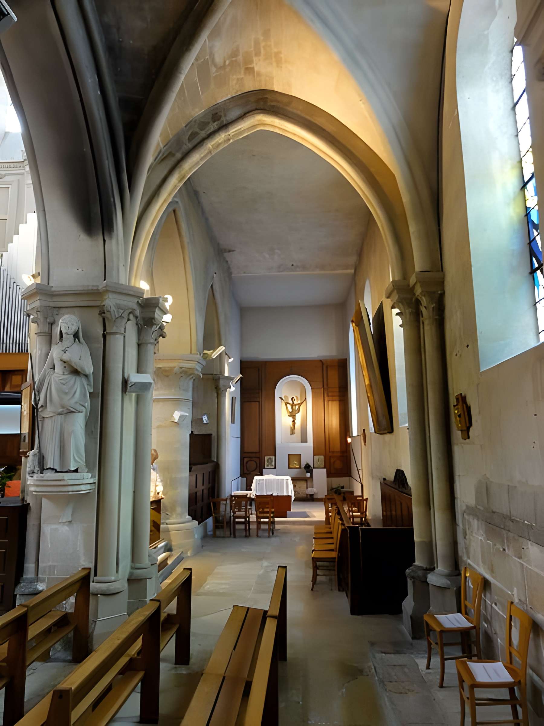 Église Sainte-Geneviève de Gouvieux
