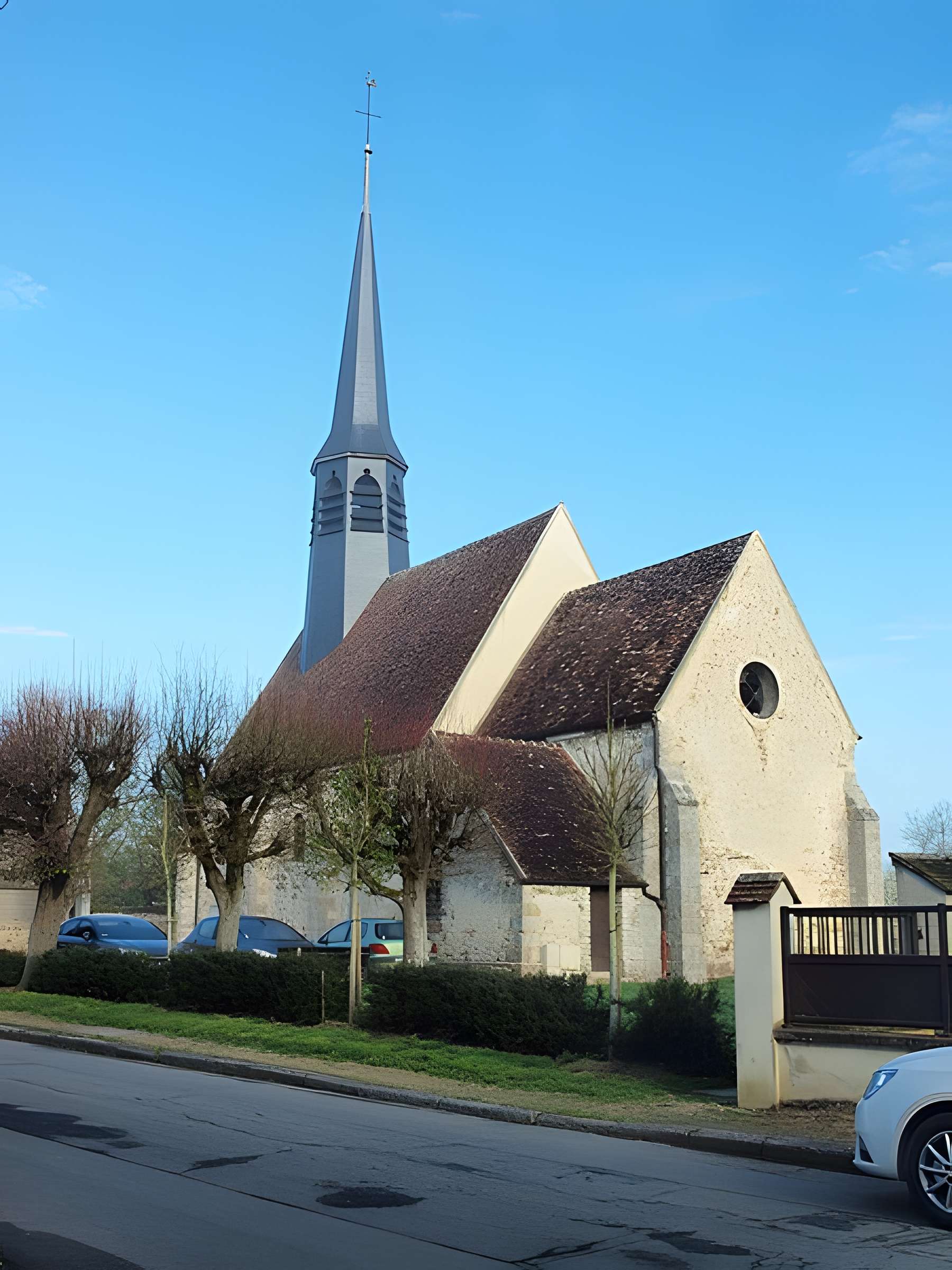 Église Sainte-Geneviève de Mouy-sur-Seine
