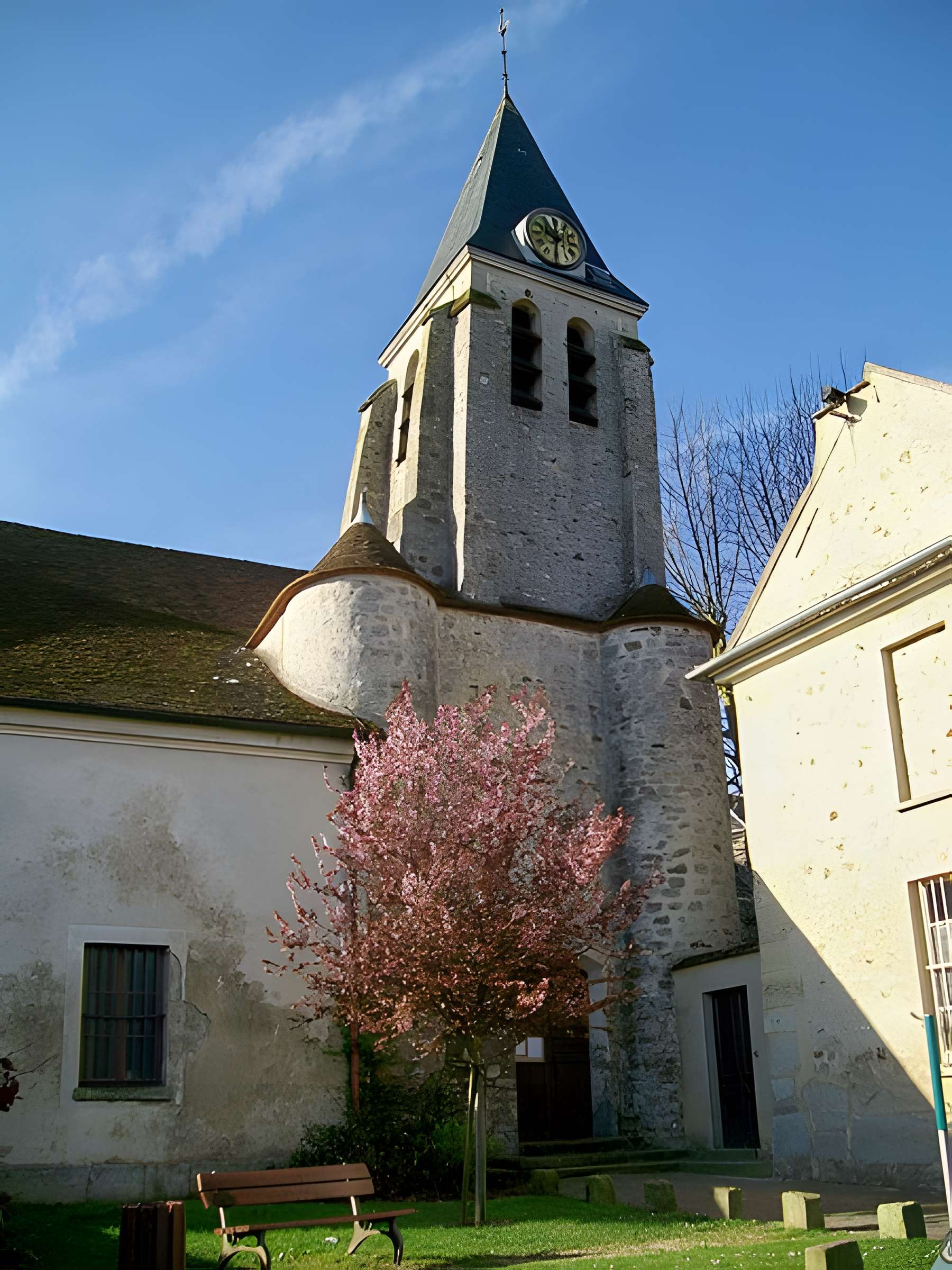 Église Sainte-Geneviève de Puiseux-en-France