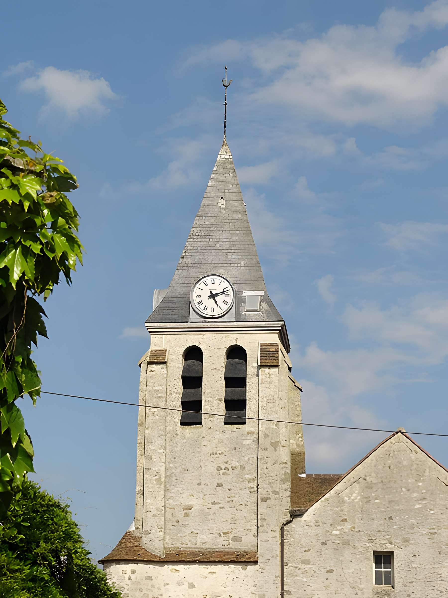 Église Sainte-Geneviève de Puiseux-en-France