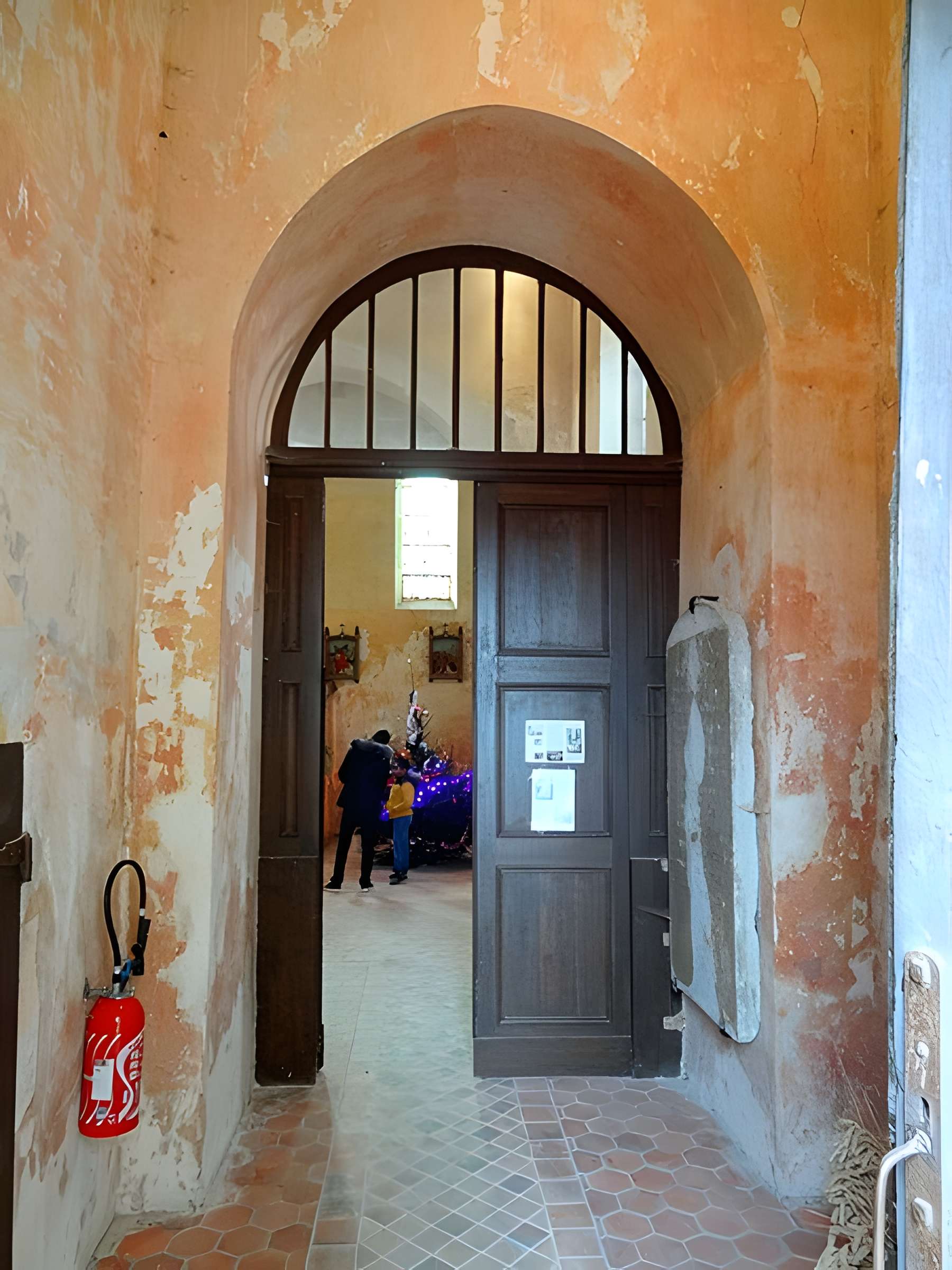 Église Sainte-Geneviève de Puiseux-en-France