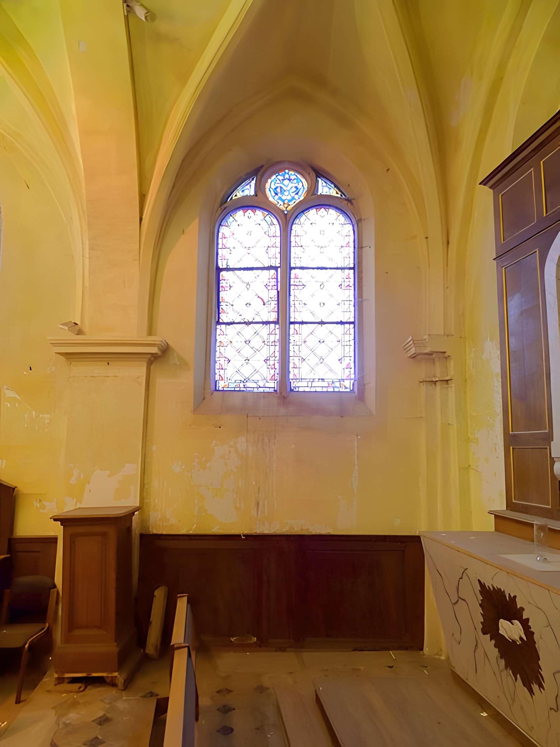 Église Sainte-Geneviève de Puiseux-en-France