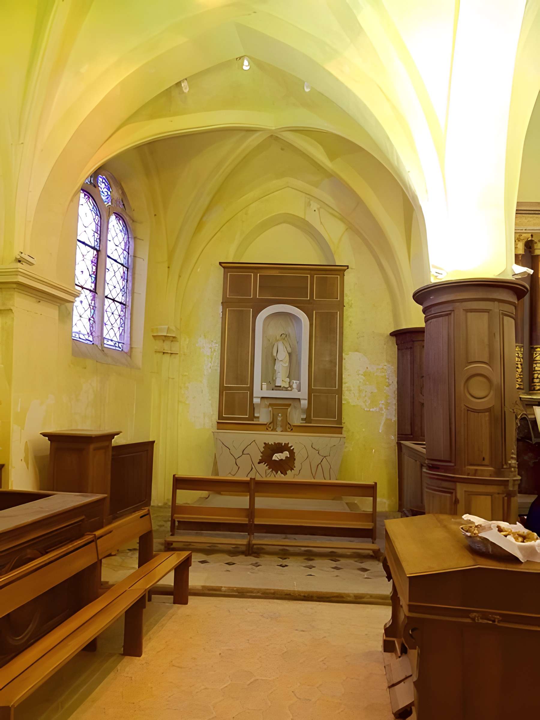 Église Sainte-Geneviève de Puiseux-en-France