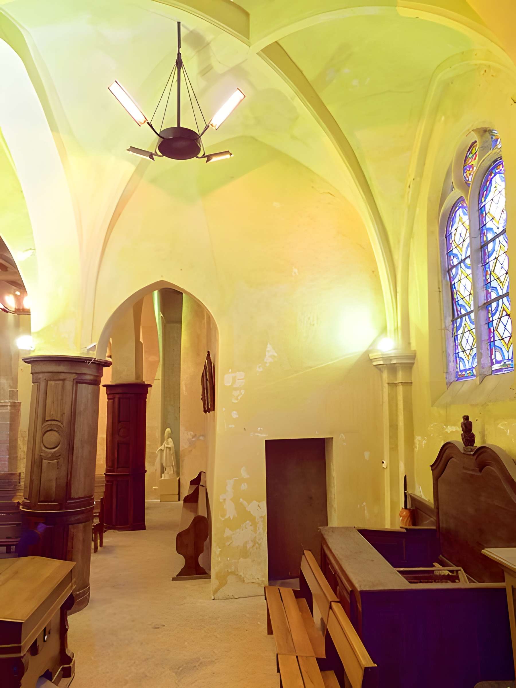 Église Sainte-Geneviève de Puiseux-en-France