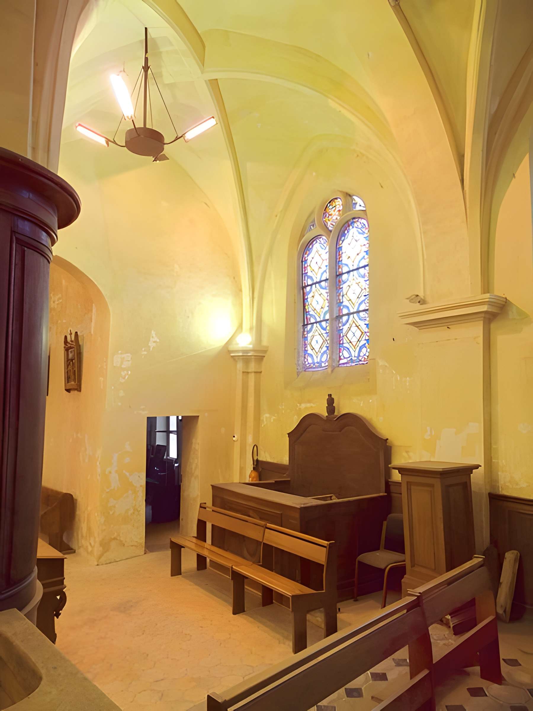 Église Sainte-Geneviève de Puiseux-en-France