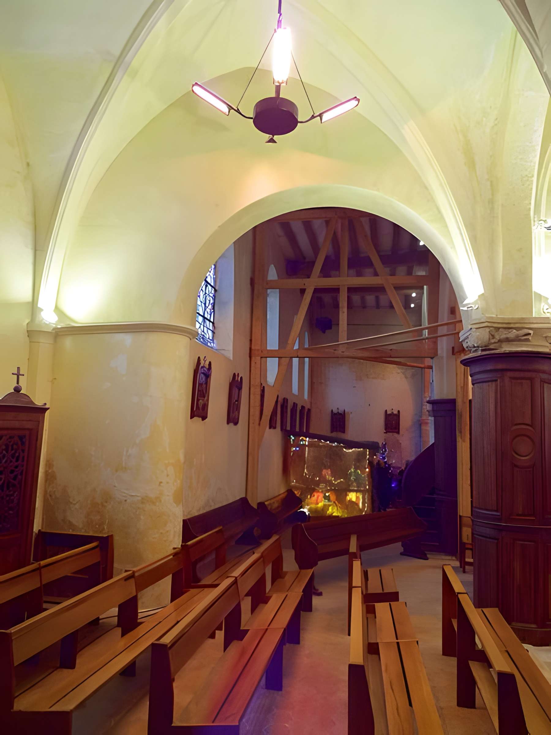 Église Sainte-Geneviève de Puiseux-en-France