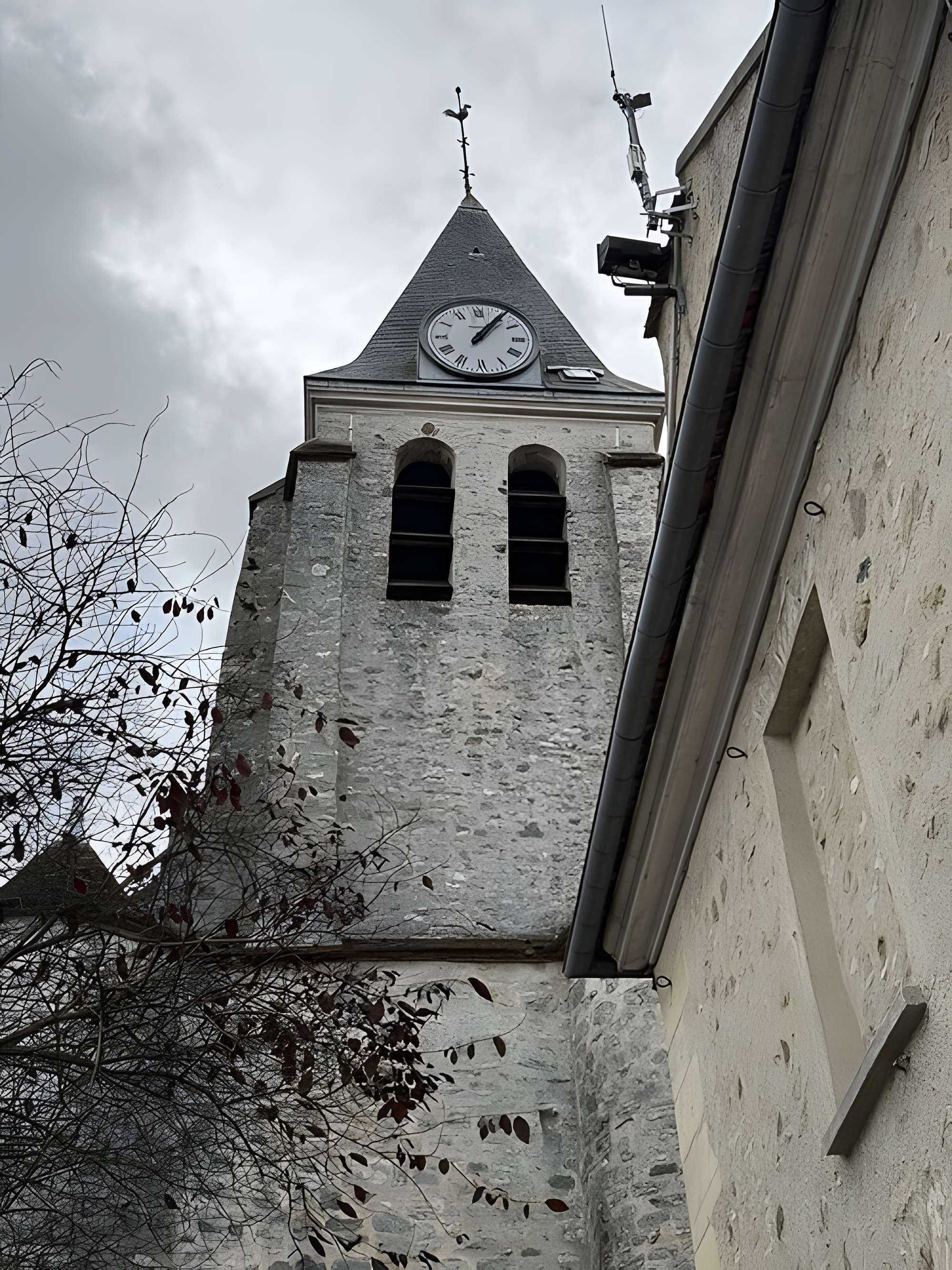 Église Sainte-Geneviève de Puiseux-en-France