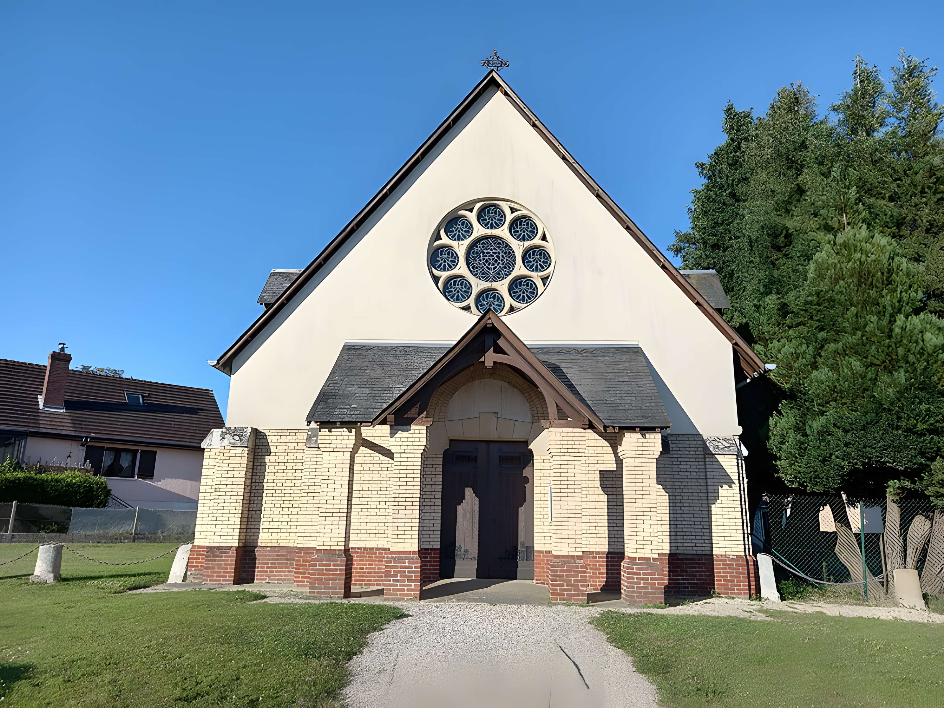 Église Sainte-Jeanne-d'Arc d'Eslettes