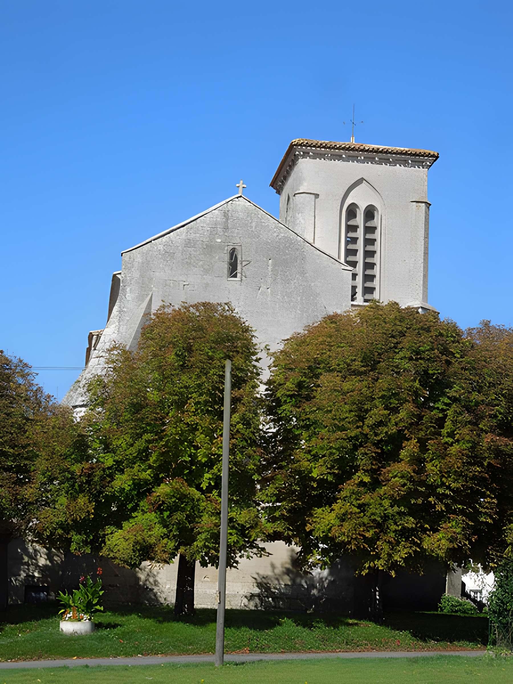 Église Sainte-Lheurine de Sainte-Lheurine