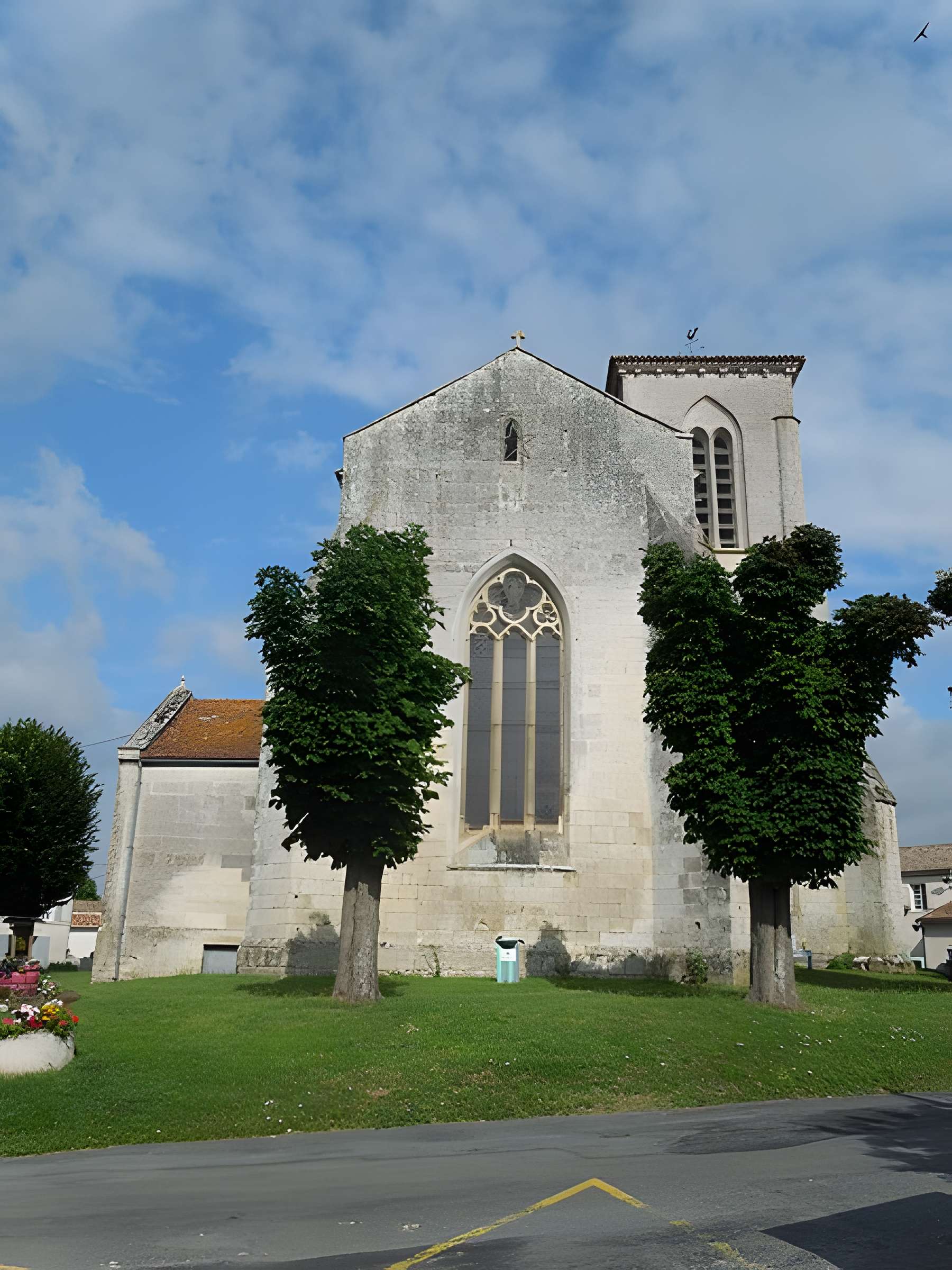 Église Sainte-Lheurine de Sainte-Lheurine