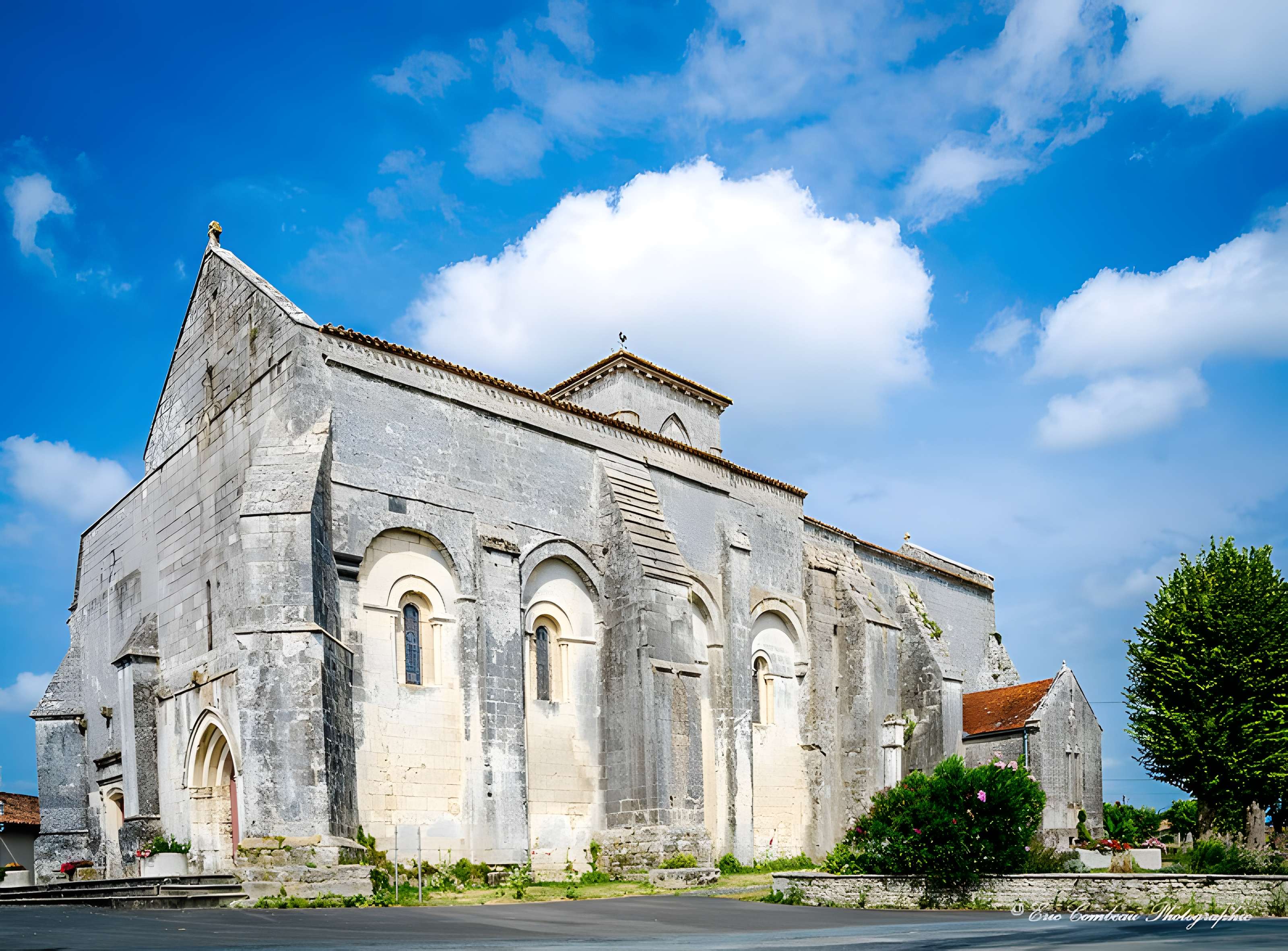 Église Sainte-Lheurine de Sainte-Lheurine