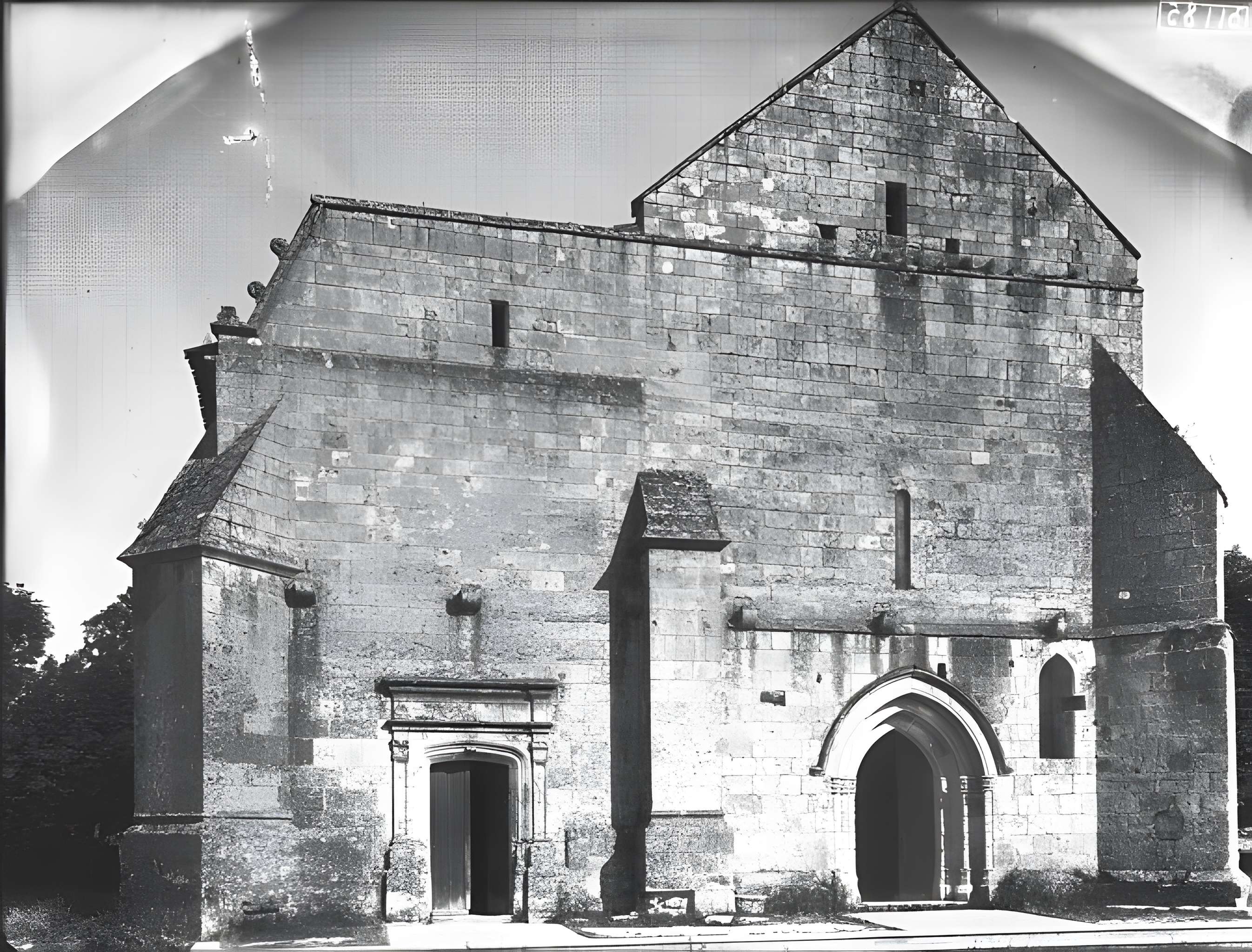Église Sainte-Lheurine de Sainte-Lheurine